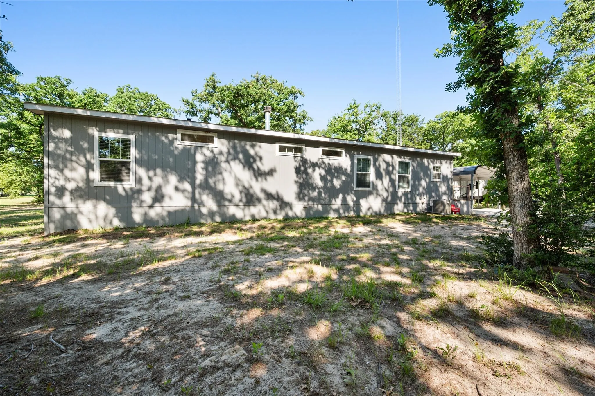 Mobile Home For Sale in Freestone County , 140 PRIVATE ROAD 207, Fairfield, Texas 75840, 3 Bedroom, 2 Bathroom, Garage spaces, 1,800 Sqft, built in 2023, mls#21268279, Real Estate Agent in Fairfield, Homes For Sale in Freestone county, Homes For Sale in Fairfield, Realtor in Fairfield Texas, Real Estate Brokerage Independent Realty Texas, Luminita Cordes Realtor