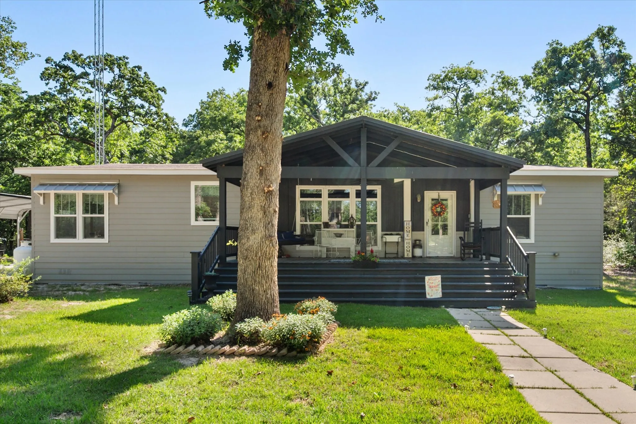 Mobile Home For Sale in Freestone County , 140 PRIVATE ROAD 207, Fairfield, Texas 75840, 3 Bedroom, 2 Bathroom, Garage spaces, 1,800 Sqft, built in 2023, mls#21268279, Real Estate Agent in Fairfield, Homes For Sale in Freestone county, Homes For Sale in Fairfield, Realtor in Fairfield Texas, Real Estate Brokerage Independent Realty Texas, Luminita Cordes Realtor