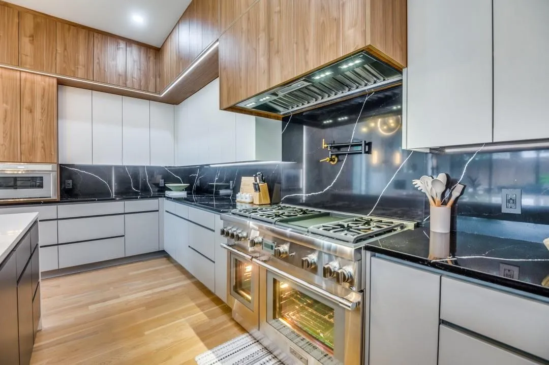 Single Family Residence For Rent in Dallas County , 2018 Euclid Avenue, Dallas, Texas 75206, 6 Bedroom, 4 Bathroom, 2 Garage spaces, 4,291 Sqft, built in 2023, mls#21272752, Real Estate Agent in Dallas, Homes For Rent in Dallas county, Homes For Rent in Dallas, Realtor in Dallas Texas, Real Estate Brokerage Independent Realty Texas, Luminita Cordes Realtor