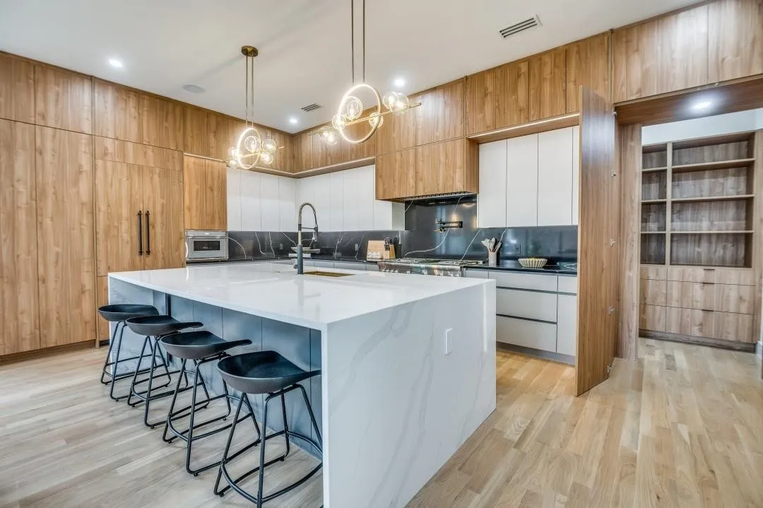 Single Family Residence For Rent in Dallas County , 2018 Euclid Avenue, Dallas, Texas 75206, 6 Bedroom, 4 Bathroom, 2 Garage spaces, 4,291 Sqft, built in 2023, mls#21272752, Real Estate Agent in Dallas, Homes For Rent in Dallas county, Homes For Rent in Dallas, Realtor in Dallas Texas, Real Estate Brokerage Independent Realty Texas, Luminita Cordes Realtor