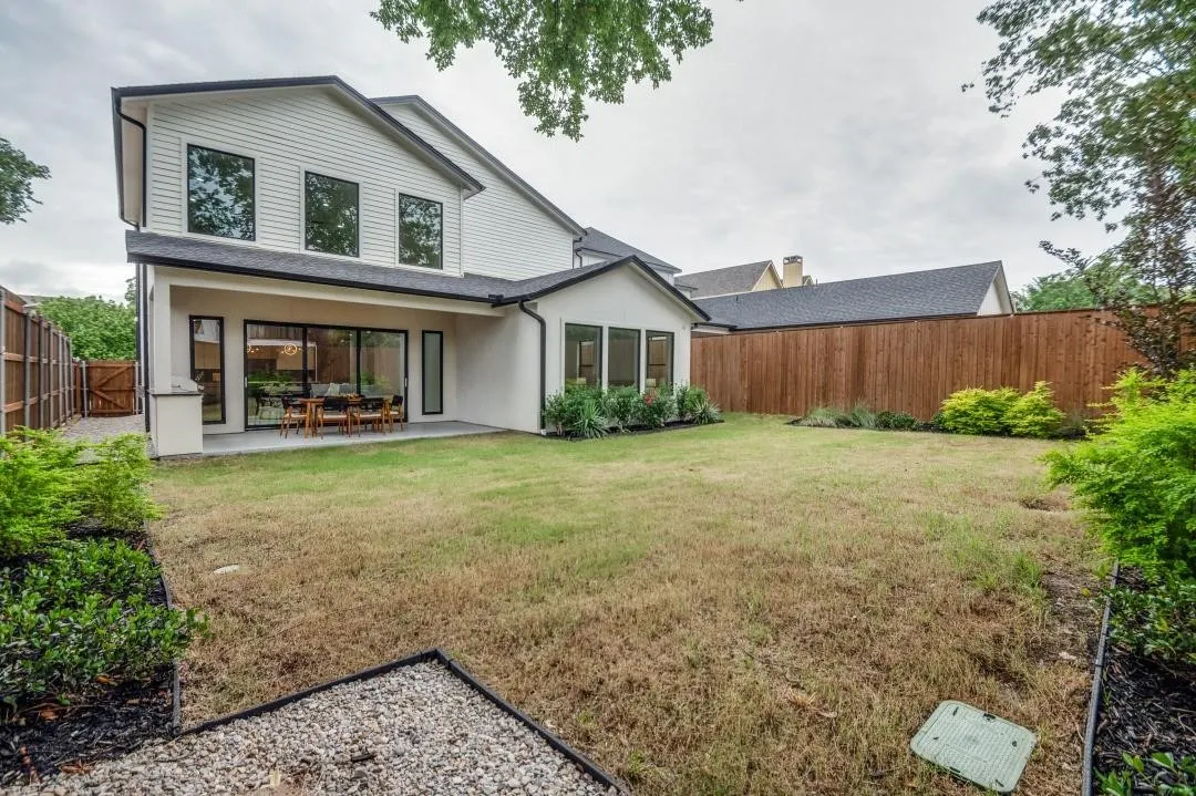 Single Family Residence For Rent in Dallas County , 2018 Euclid Avenue, Dallas, Texas 75206, 6 Bedroom, 4 Bathroom, 2 Garage spaces, 4,291 Sqft, built in 2023, mls#21272752, Real Estate Agent in Dallas, Homes For Rent in Dallas county, Homes For Rent in Dallas, Realtor in Dallas Texas, Real Estate Brokerage Independent Realty Texas, Luminita Cordes Realtor