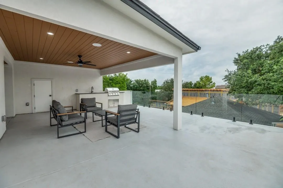 Single Family Residence For Rent in Dallas County , 2018 Euclid Avenue, Dallas, Texas 75206, 6 Bedroom, 4 Bathroom, 2 Garage spaces, 4,291 Sqft, built in 2023, mls#21272752, Real Estate Agent in Dallas, Homes For Rent in Dallas county, Homes For Rent in Dallas, Realtor in Dallas Texas, Real Estate Brokerage Independent Realty Texas, Luminita Cordes Realtor
