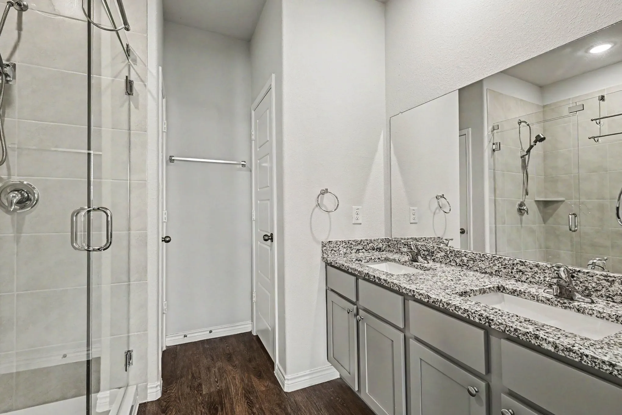 Single Family Residence For Sale in Tarrant County , 9828 Dynamics Drive, Fort Worth, Texas 76131, 3 Bedroom, 2 Bathroom, 2 Garage spaces, 1,587 Sqft, built in 2024, mls#21271073, Real Estate Agent in Fort Worth, Homes For Sale in Tarrant county, Homes For Sale in Fort Worth, Realtor in Fort Worth Texas, Real Estate Brokerage Independent Realty Texas, Luminita Cordes Realtor