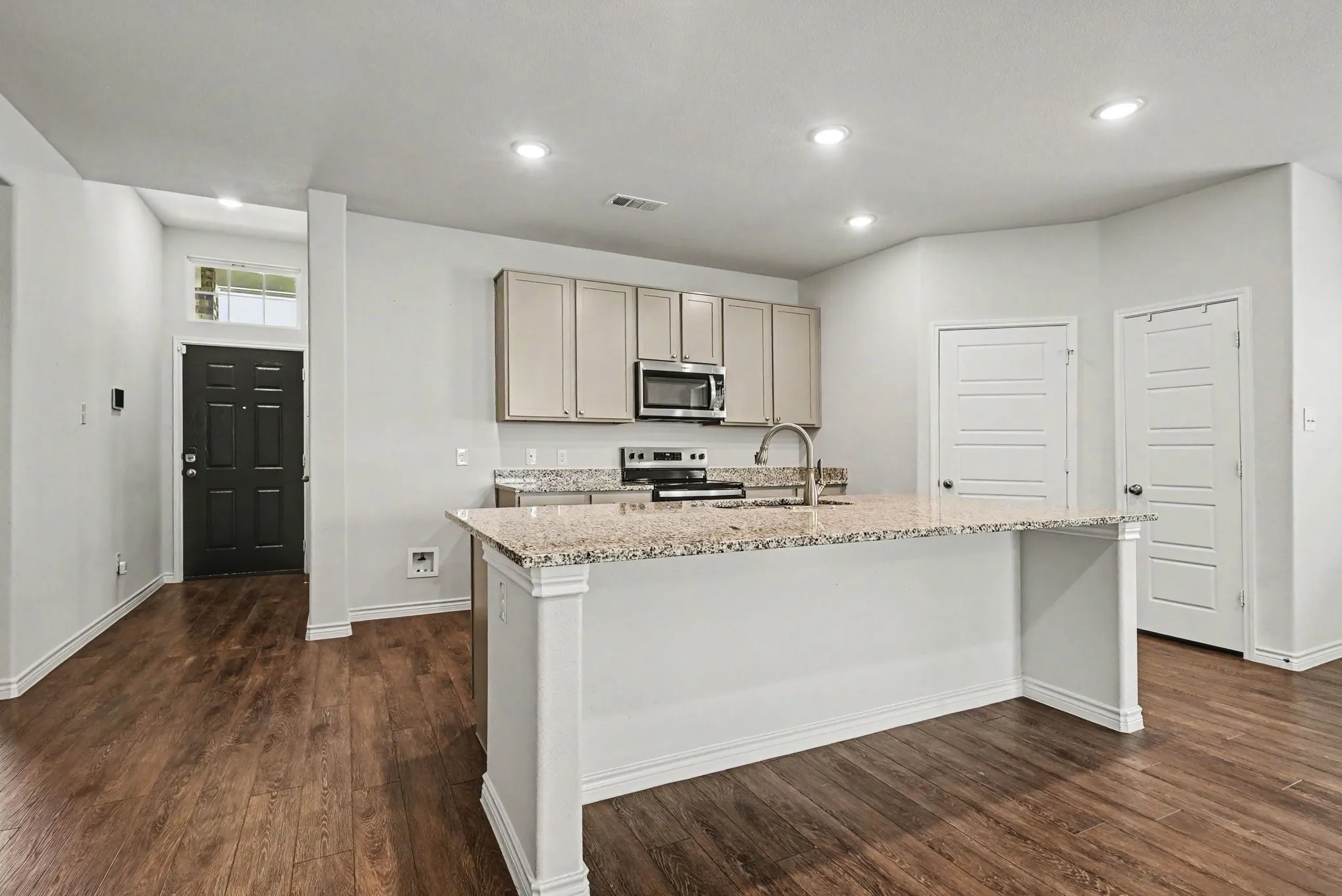 Single Family Residence For Sale in Tarrant County , 9828 Dynamics Drive, Fort Worth, Texas 76131, 3 Bedroom, 2 Bathroom, 2 Garage spaces, 1,587 Sqft, built in 2024, mls#21271073, Real Estate Agent in Fort Worth, Homes For Sale in Tarrant county, Homes For Sale in Fort Worth, Realtor in Fort Worth Texas, Real Estate Brokerage Independent Realty Texas, Luminita Cordes Realtor