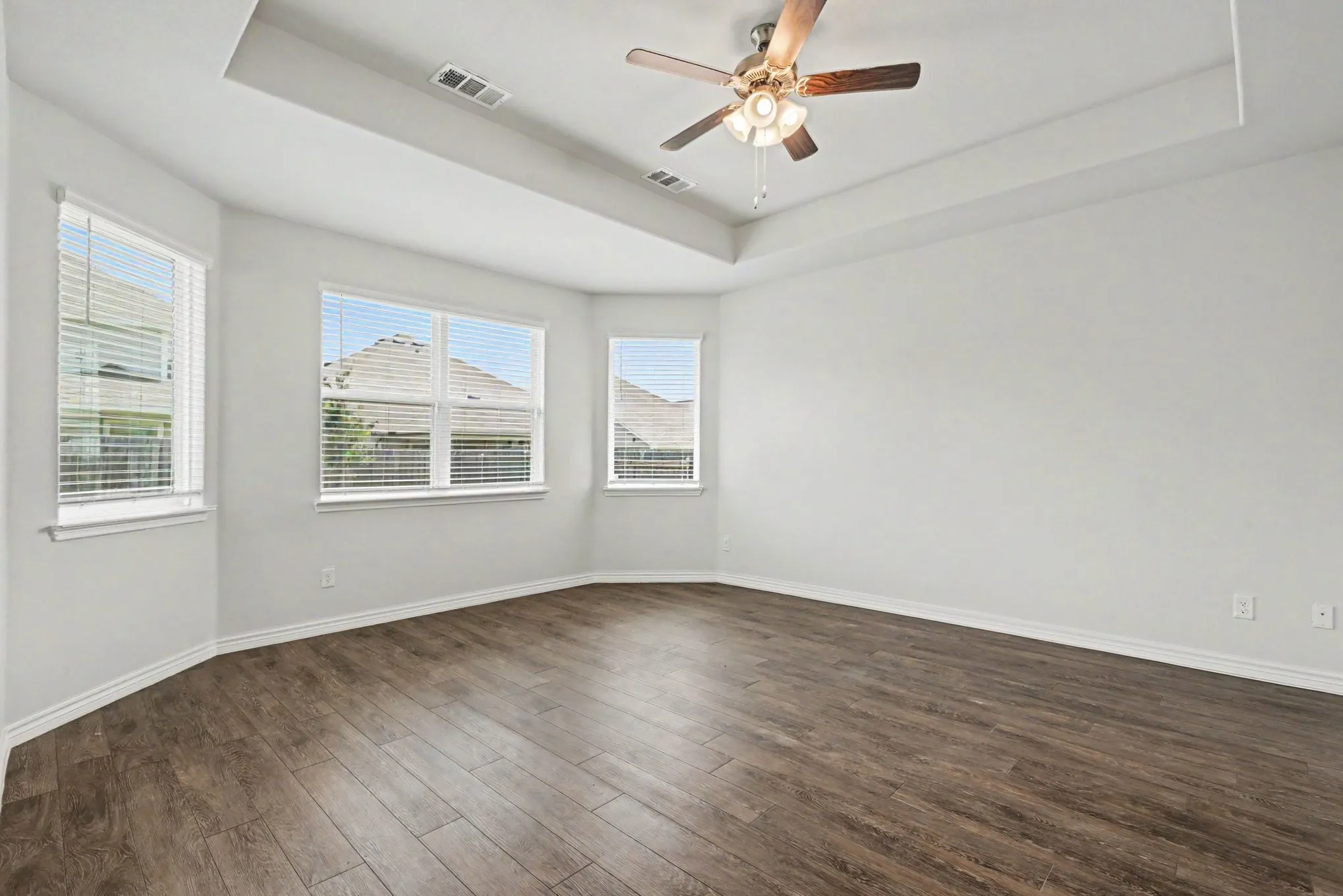 Single Family Residence For Sale in Tarrant County , 9828 Dynamics Drive, Fort Worth, Texas 76131, 3 Bedroom, 2 Bathroom, 2 Garage spaces, 1,587 Sqft, built in 2024, mls#21271073, Real Estate Agent in Fort Worth, Homes For Sale in Tarrant county, Homes For Sale in Fort Worth, Realtor in Fort Worth Texas, Real Estate Brokerage Independent Realty Texas, Luminita Cordes Realtor
