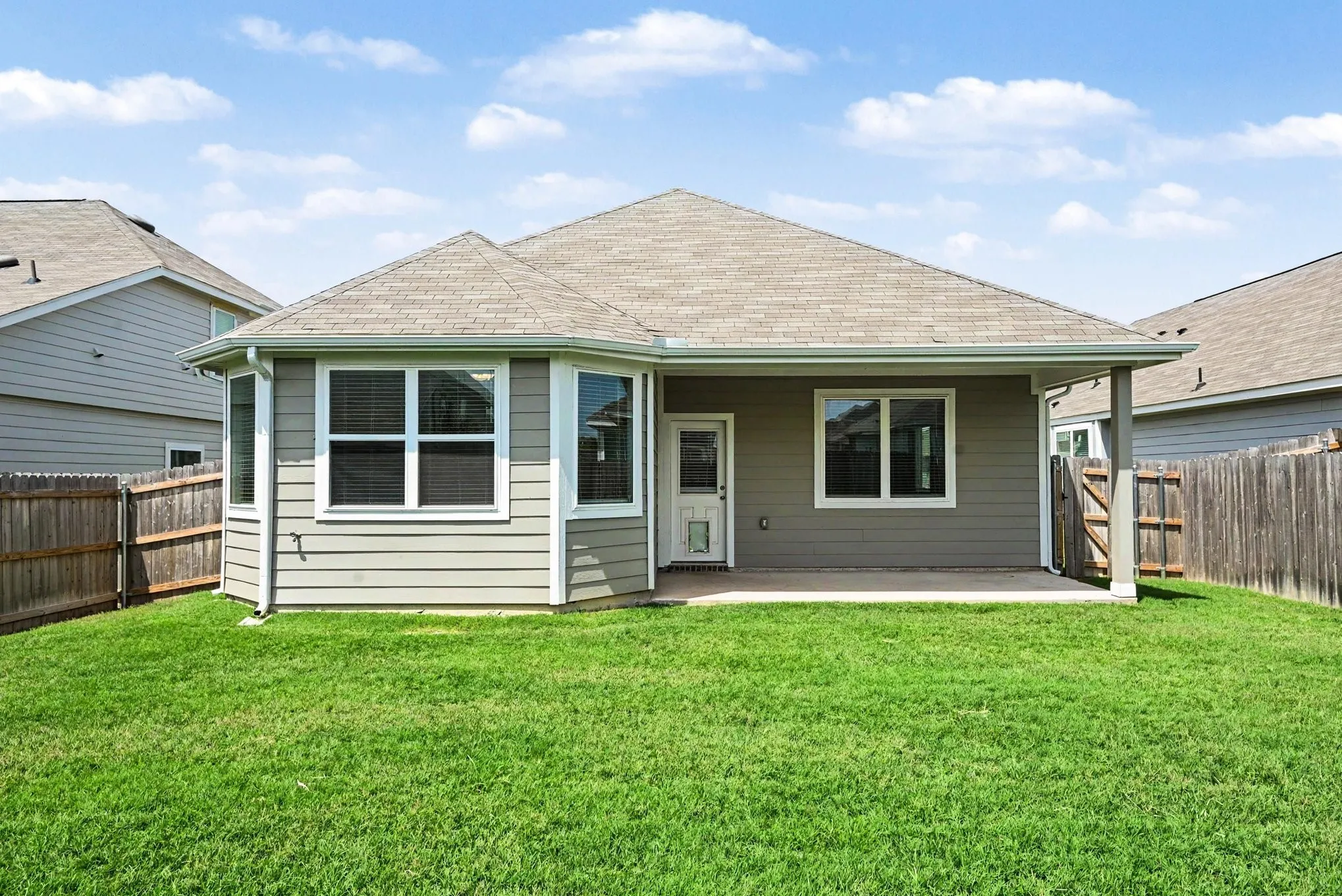 Single Family Residence For Sale in Tarrant County , 9828 Dynamics Drive, Fort Worth, Texas 76131, 3 Bedroom, 2 Bathroom, 2 Garage spaces, 1,587 Sqft, built in 2024, mls#21271073, Real Estate Agent in Fort Worth, Homes For Sale in Tarrant county, Homes For Sale in Fort Worth, Realtor in Fort Worth Texas, Real Estate Brokerage Independent Realty Texas, Luminita Cordes Realtor