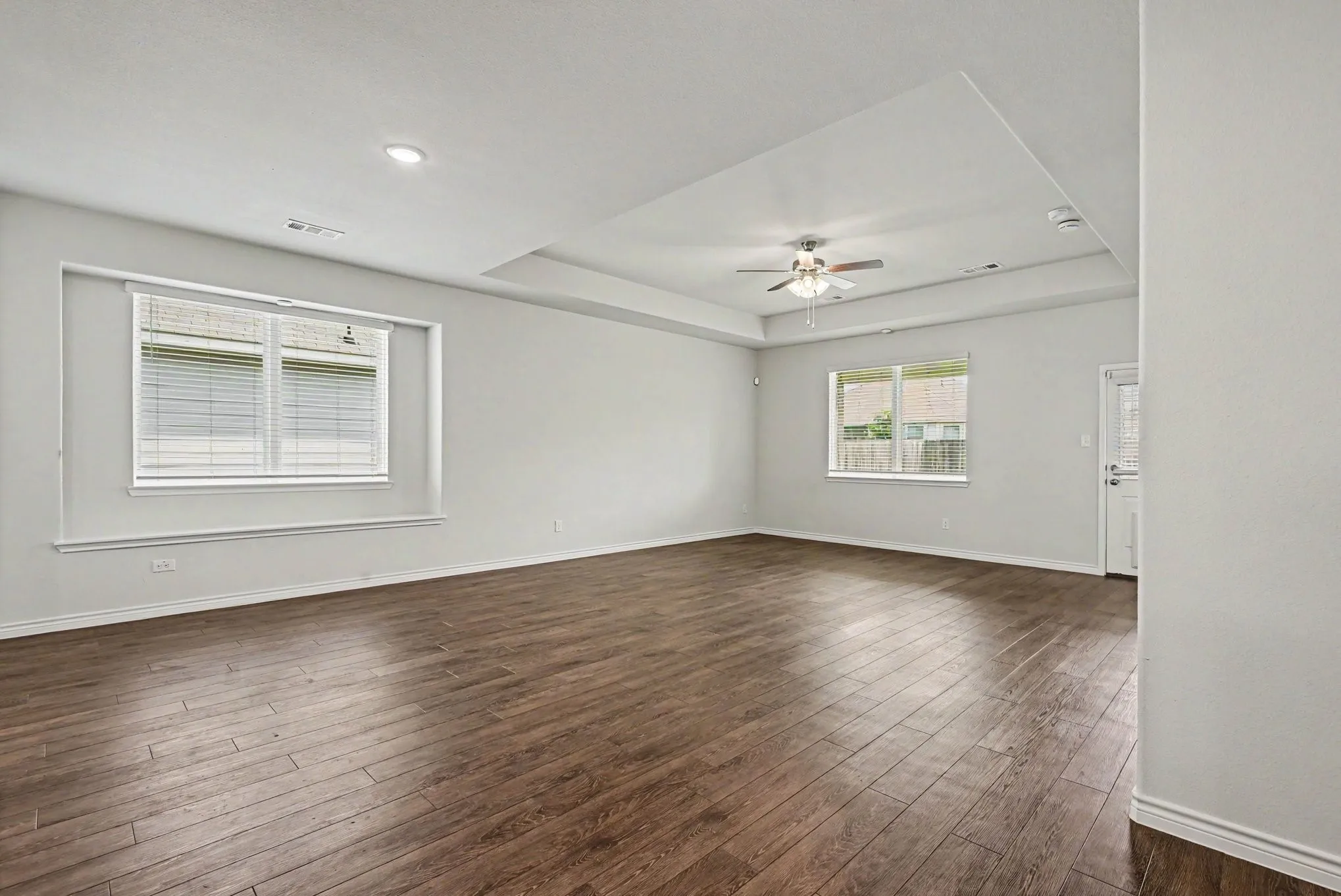 Single Family Residence For Sale in Tarrant County , 9828 Dynamics Drive, Fort Worth, Texas 76131, 3 Bedroom, 2 Bathroom, 2 Garage spaces, 1,587 Sqft, built in 2024, mls#21271073, Real Estate Agent in Fort Worth, Homes For Sale in Tarrant county, Homes For Sale in Fort Worth, Realtor in Fort Worth Texas, Real Estate Brokerage Independent Realty Texas, Luminita Cordes Realtor
