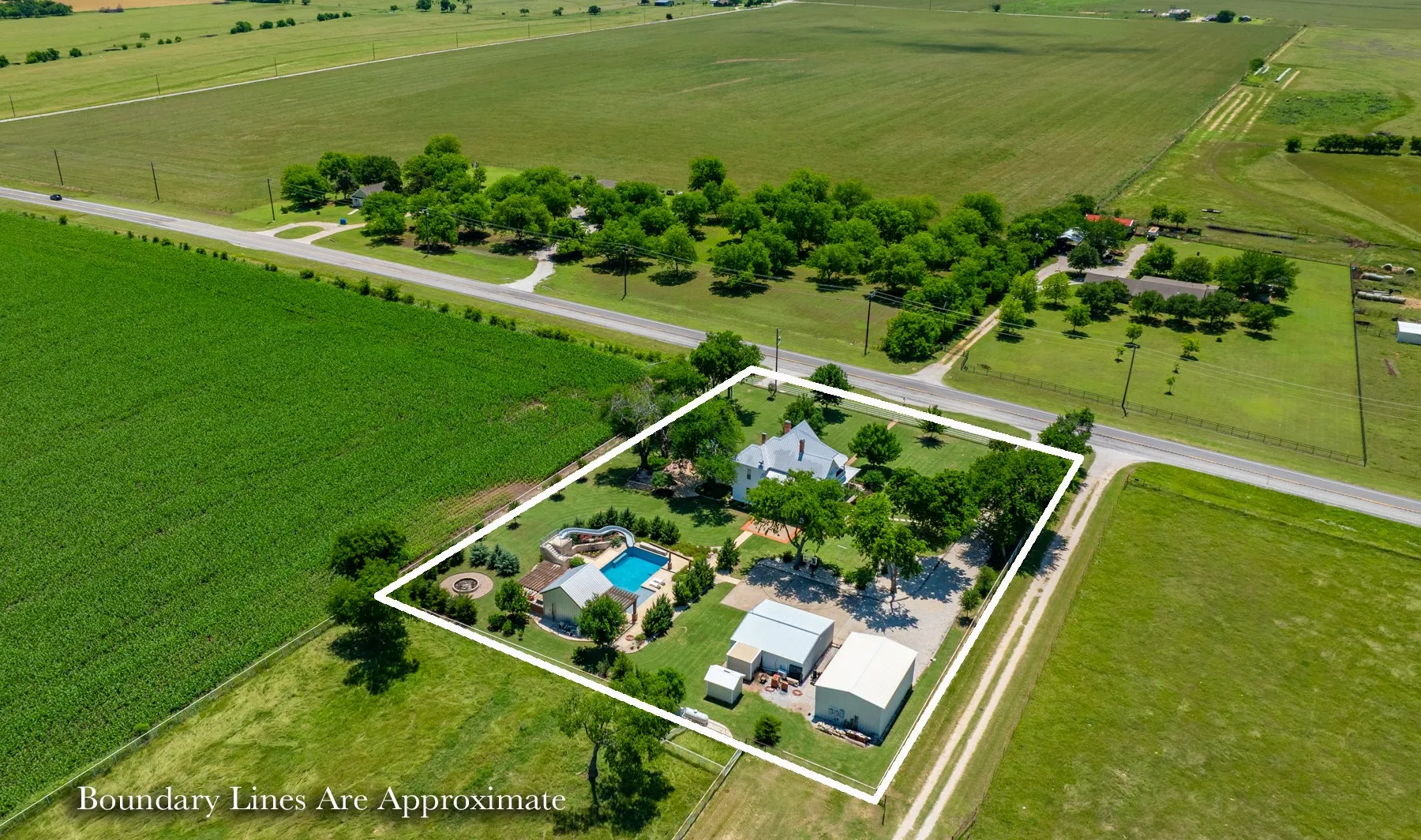 Single Family Residence For Sale in Cooke County , 5217 W Fm 922, Valley View, Texas 76272, 4 Bedroom, 2 Bathroom, Garage spaces, 2,608 Sqft, built in 1902, mls#21269027, Real Estate Agent in Valley View, Homes For Sale in Cooke county, Homes For Sale in Valley View, Realtor in Valley View Texas, Real Estate Brokerage Independent Realty Texas, Luminita Cordes Realtor