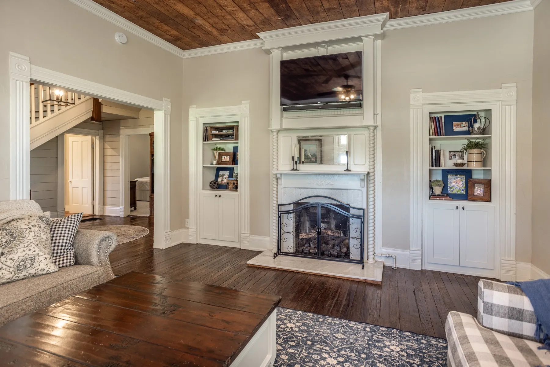 Single Family Residence For Sale in Cooke County , 5217 W Fm 922, Valley View, Texas 76272, 4 Bedroom, 2 Bathroom, Garage spaces, 2,608 Sqft, built in 1902, mls#21269027, Real Estate Agent in Valley View, Homes For Sale in Cooke county, Homes For Sale in Valley View, Realtor in Valley View Texas, Real Estate Brokerage Independent Realty Texas, Luminita Cordes Realtor