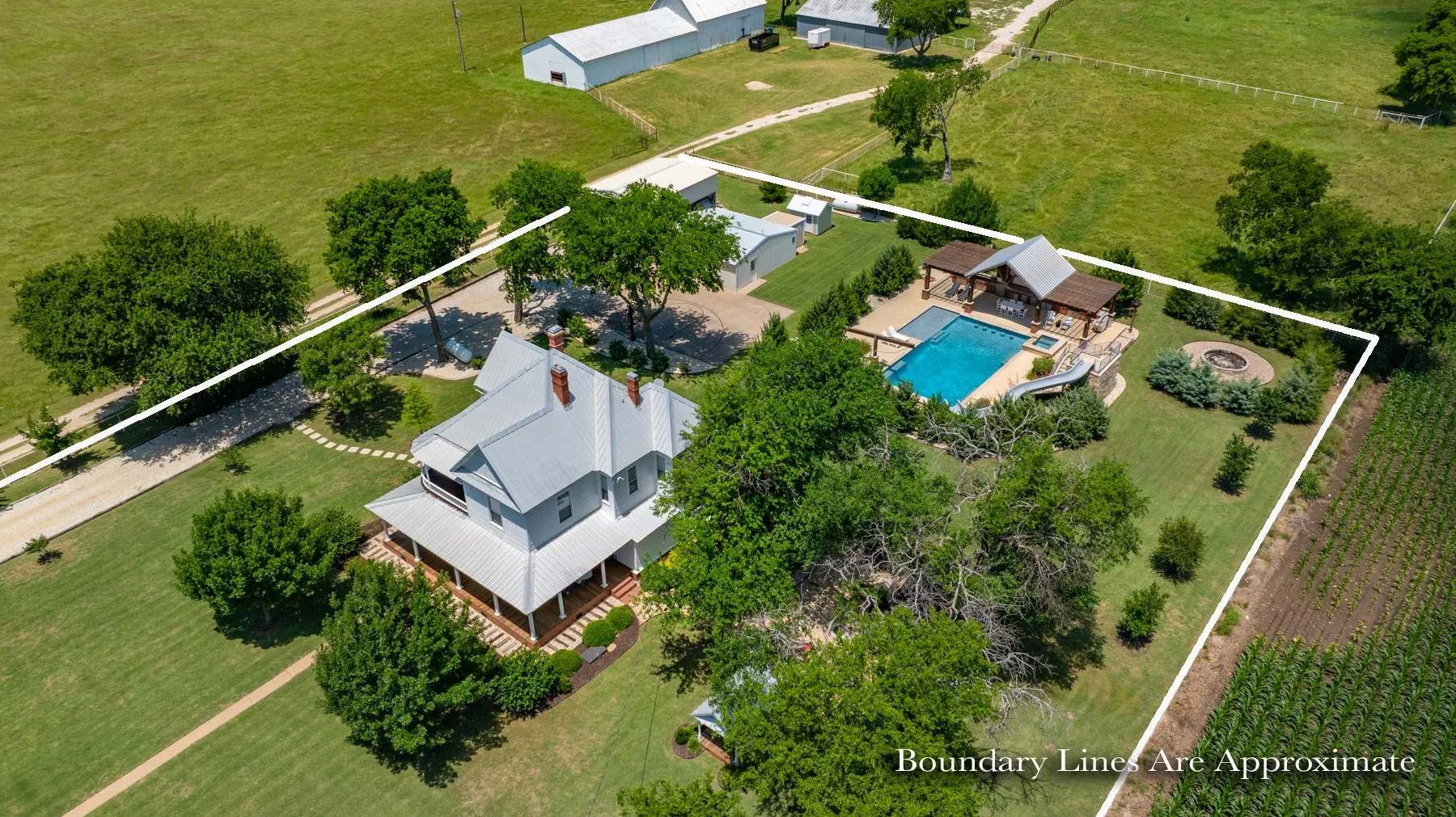 Single Family Residence For Sale in Cooke County , 5217 W Fm 922, Valley View, Texas 76272, 4 Bedroom, 2 Bathroom, Garage spaces, 2,608 Sqft, built in 1902, mls#21269027, Real Estate Agent in Valley View, Homes For Sale in Cooke county, Homes For Sale in Valley View, Realtor in Valley View Texas, Real Estate Brokerage Independent Realty Texas, Luminita Cordes Realtor