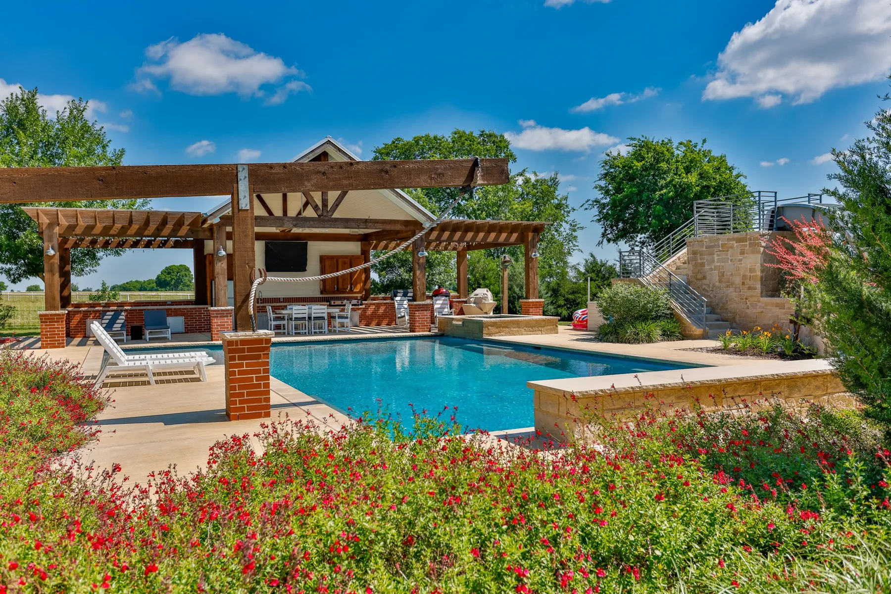 Single Family Residence For Sale in Cooke County , 5217 W Fm 922, Valley View, Texas 76272, 4 Bedroom, 2 Bathroom, Garage spaces, 2,608 Sqft, built in 1902, mls#21269027, Real Estate Agent in Valley View, Homes For Sale in Cooke county, Homes For Sale in Valley View, Realtor in Valley View Texas, Real Estate Brokerage Independent Realty Texas, Luminita Cordes Realtor