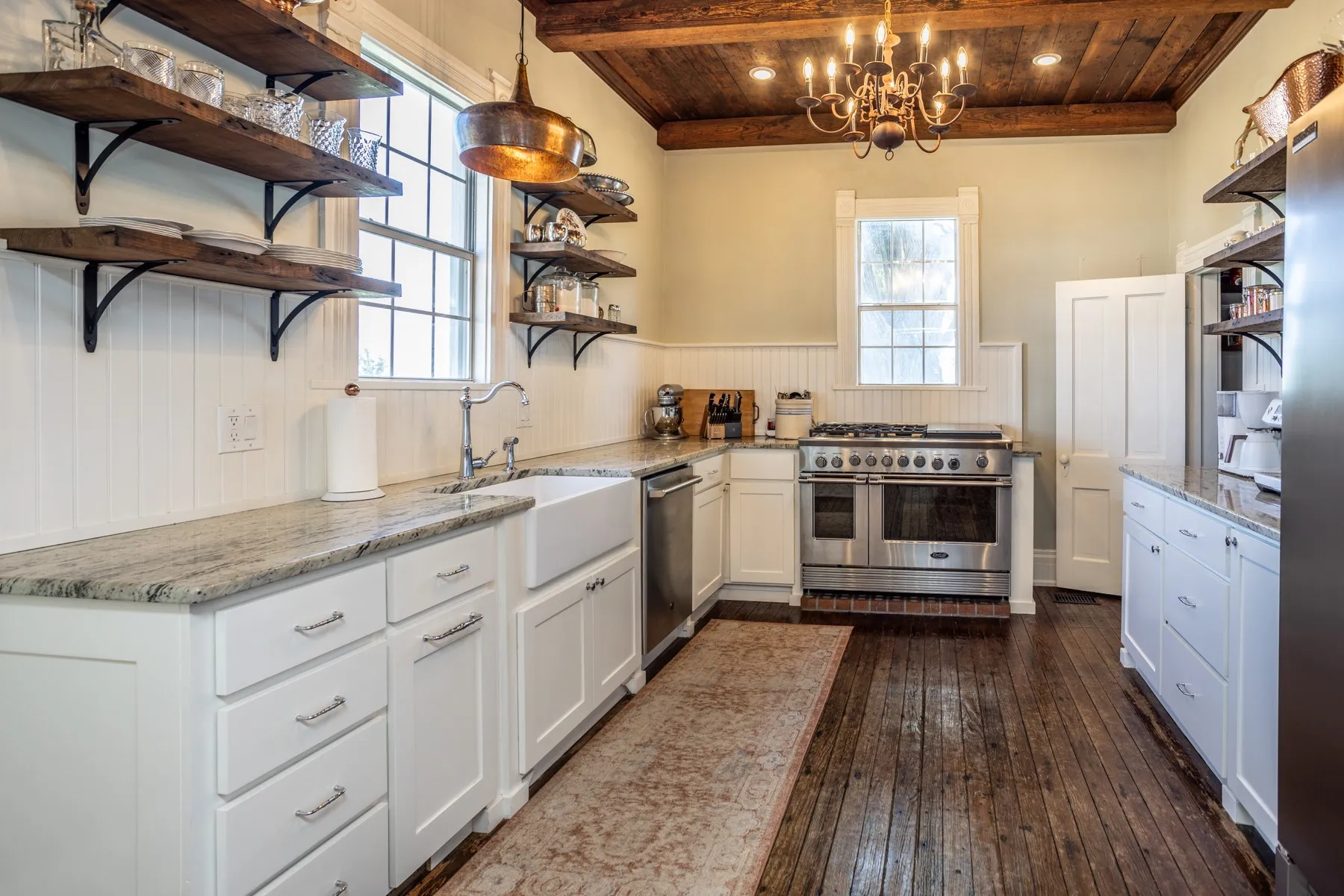 Single Family Residence For Sale in Cooke County , 5217 W Fm 922, Valley View, Texas 76272, 4 Bedroom, 2 Bathroom, Garage spaces, 2,608 Sqft, built in 1902, mls#21269027, Real Estate Agent in Valley View, Homes For Sale in Cooke county, Homes For Sale in Valley View, Realtor in Valley View Texas, Real Estate Brokerage Independent Realty Texas, Luminita Cordes Realtor