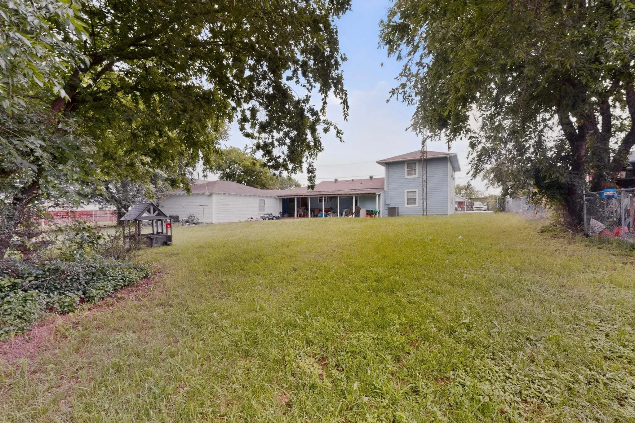 Single Family Residence For Sale in Dallas County , 8927 Beckley View Avenue, Dallas, Texas 75232, 4 Bedroom, 3 Bathroom, Garage spaces, 2,048 Sqft, built in 1940, mls#21272786, Real Estate Agent in Dallas, Homes For Sale in Dallas county, Homes For Sale in Dallas, Realtor in Dallas Texas, Real Estate Brokerage Independent Realty Texas, Luminita Cordes Realtor