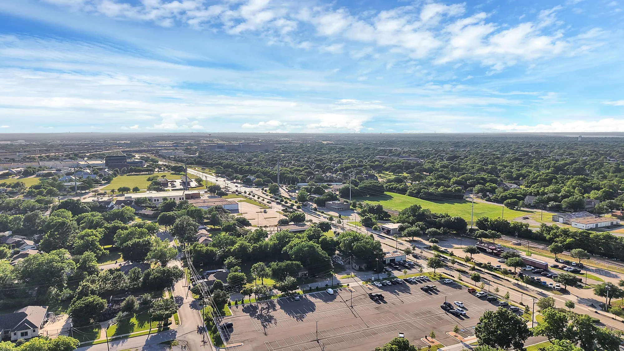 Single Family Residence For Sale in Tarrant County , 1103 Bellaire Drive, Grapevine, Texas 76051, 2 Bedroom, 1 Bathroom, Garage spaces, 814 Sqft, built in 1952, mls#21270851, Real Estate Agent in Grapevine, Homes For Sale in Tarrant county, Homes For Sale in Grapevine, Realtor in Grapevine Texas, Real Estate Brokerage Independent Realty Texas, Luminita Cordes Realtor