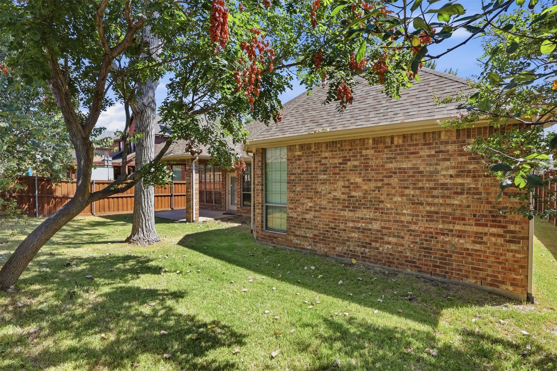Single Family Residence For Rent in Denton County , 2633 Deer Hollow Drive, Little Elm, Texas 75068, 4 Bedroom, 3 Bathroom, 2 Garage spaces, 2,623 Sqft, built in 2005, mls#21270261, Real Estate Agent in Little Elm, Homes For Rent in Denton county, Homes For Rent in Little Elm, Realtor in Little Elm Texas, Real Estate Brokerage Independent Realty Texas, Luminita Cordes Realtor