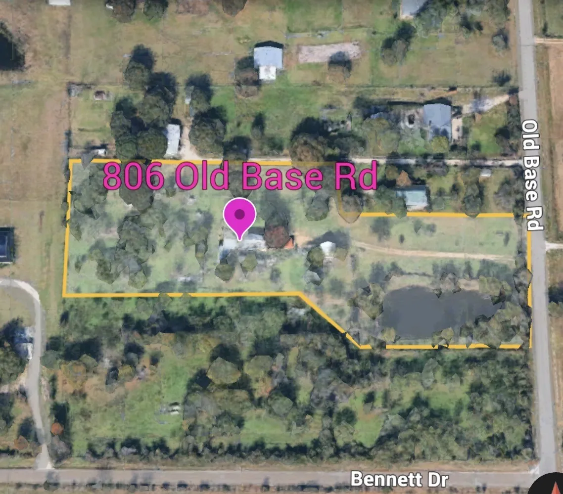 Aerial Map. Illustrating the property boundary and its geographic orientation