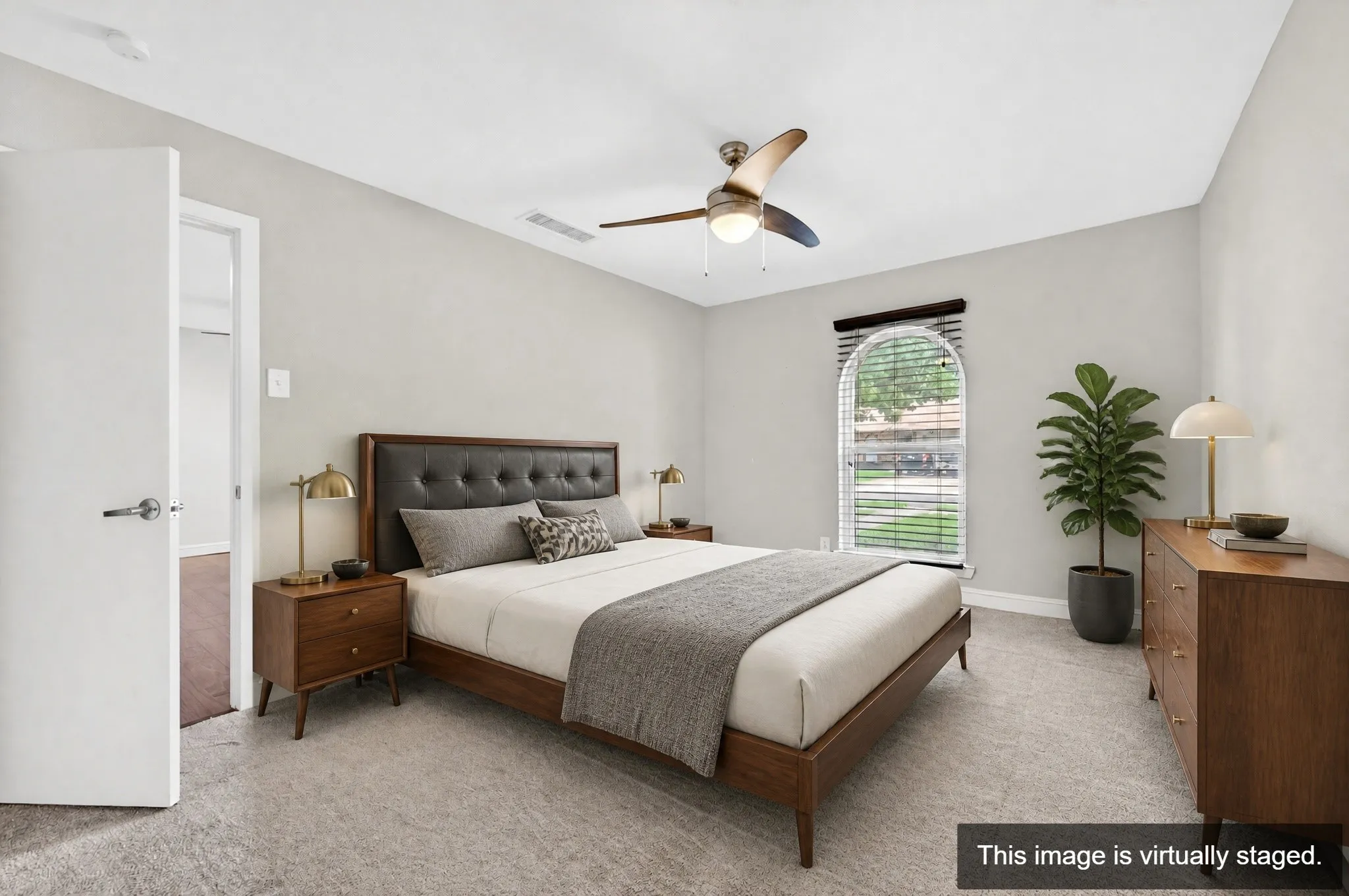 Single Family Residence For Sale in Collin County , 903 Grassy Glen Drive, Allen, Texas 75002, 4 Bedroom, 2 Bathroom, 2 Garage spaces, 1,358 Sqft, built in 1973, mls#21272851, Real Estate Agent in Allen, Homes For Sale in Collin county, Homes For Sale in Allen, Realtor in Allen Texas, Real Estate Brokerage Independent Realty Texas, Luminita Cordes Realtor