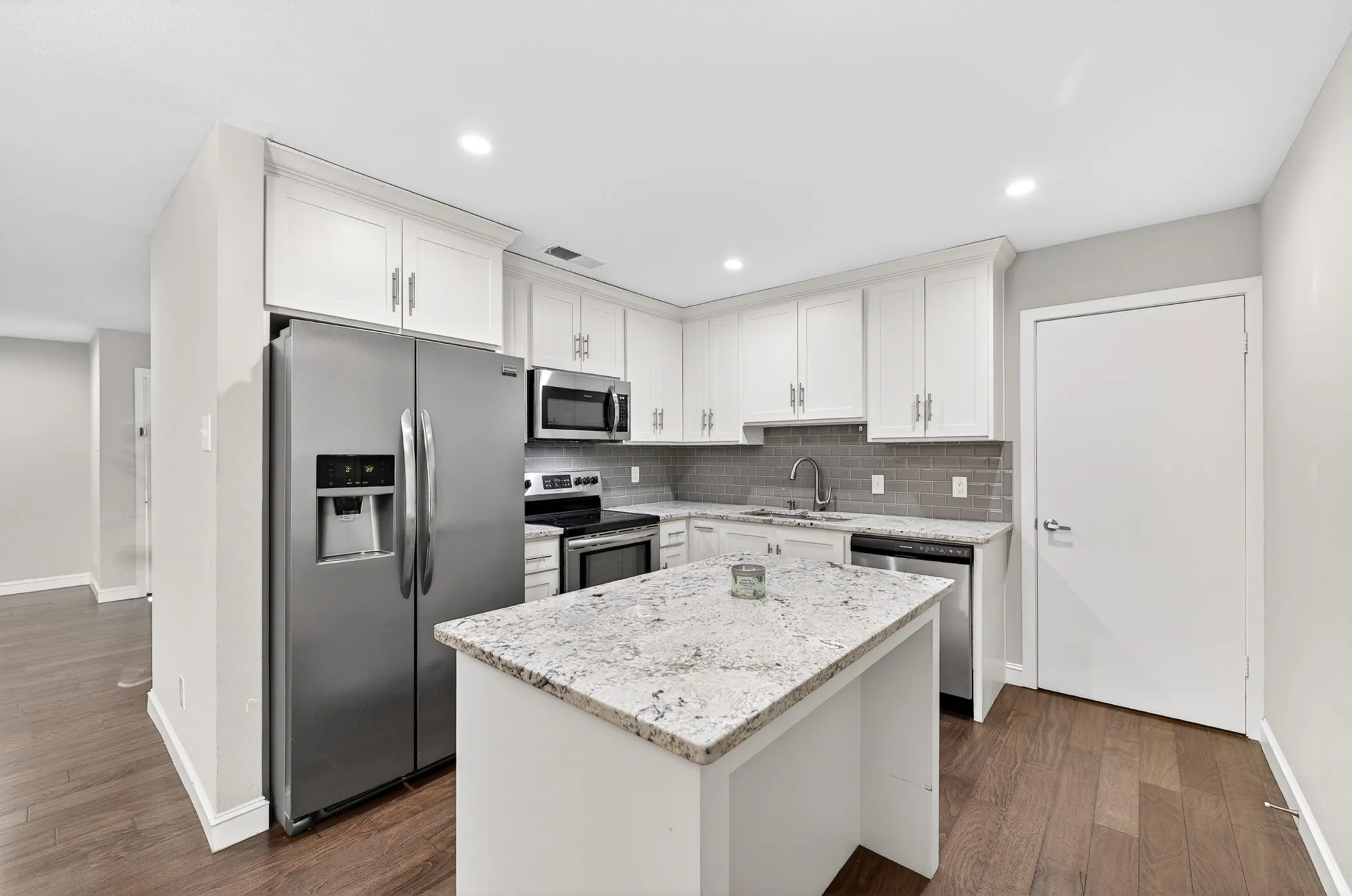 Single Family Residence For Sale in Collin County , 903 Grassy Glen Drive, Allen, Texas 75002, 4 Bedroom, 2 Bathroom, 2 Garage spaces, 1,358 Sqft, built in 1973, mls#21272851, Real Estate Agent in Allen, Homes For Sale in Collin county, Homes For Sale in Allen, Realtor in Allen Texas, Real Estate Brokerage Independent Realty Texas, Luminita Cordes Realtor