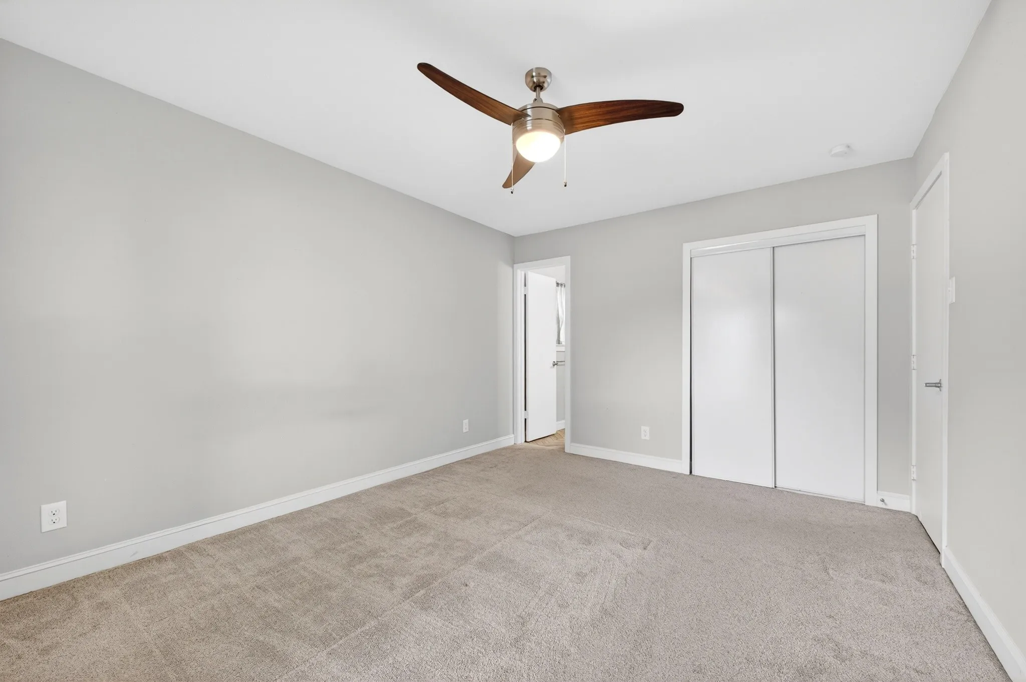 Single Family Residence For Sale in Collin County , 903 Grassy Glen Drive, Allen, Texas 75002, 4 Bedroom, 2 Bathroom, 2 Garage spaces, 1,358 Sqft, built in 1973, mls#21272851, Real Estate Agent in Allen, Homes For Sale in Collin county, Homes For Sale in Allen, Realtor in Allen Texas, Real Estate Brokerage Independent Realty Texas, Luminita Cordes Realtor