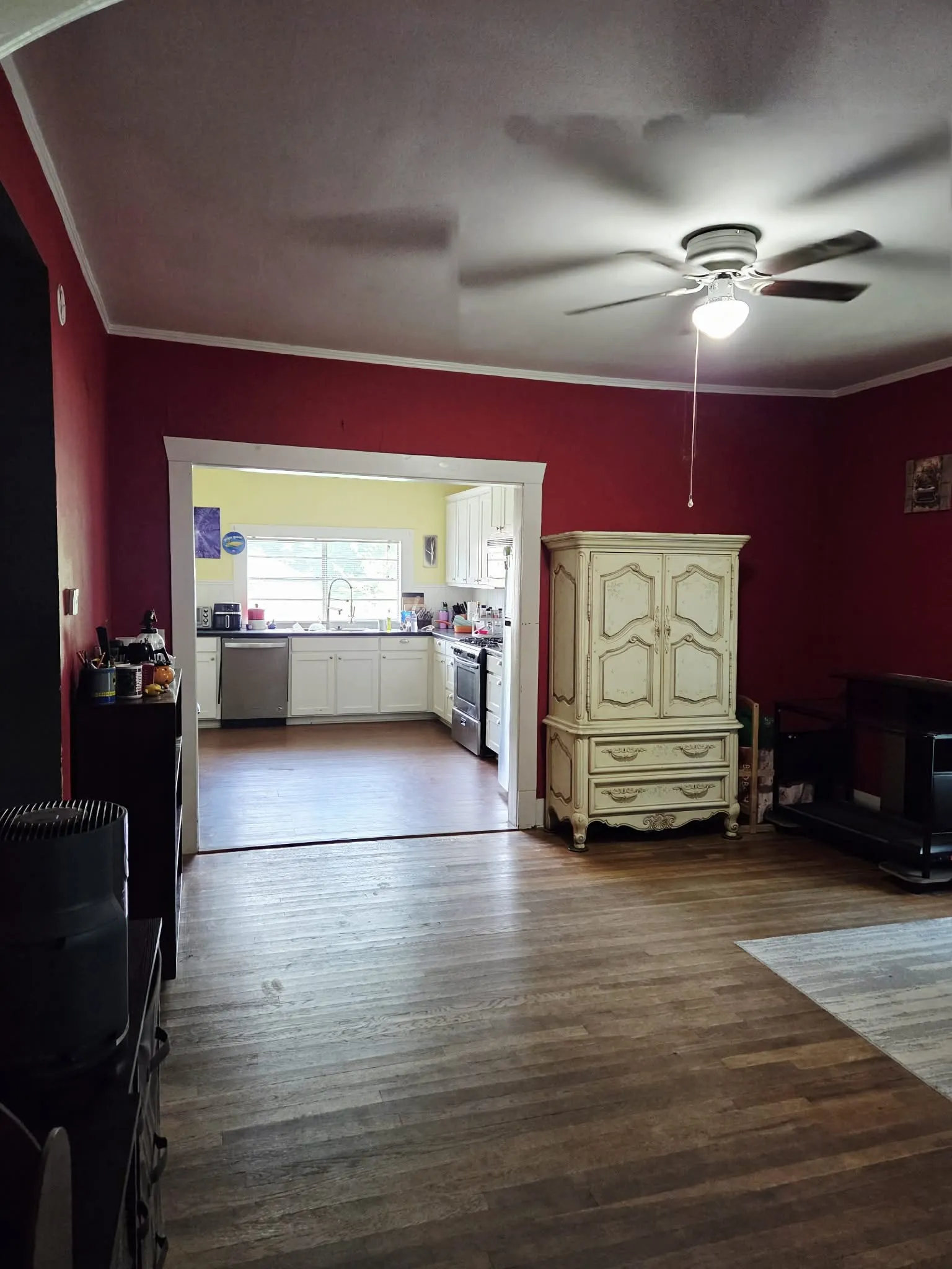 Single Family Residence For Sale in Grayson County , 1120 W Main Street, Denison, Texas 75020, 2 Bedroom, 1 Bathroom, Garage spaces, 1,251 Sqft, built in 1920, mls#21272565, Real Estate Agent in Denison, Homes For Sale in Grayson county, Homes For Sale in Denison, Realtor in Denison Texas, Real Estate Brokerage Independent Realty Texas, Luminita Cordes Realtor