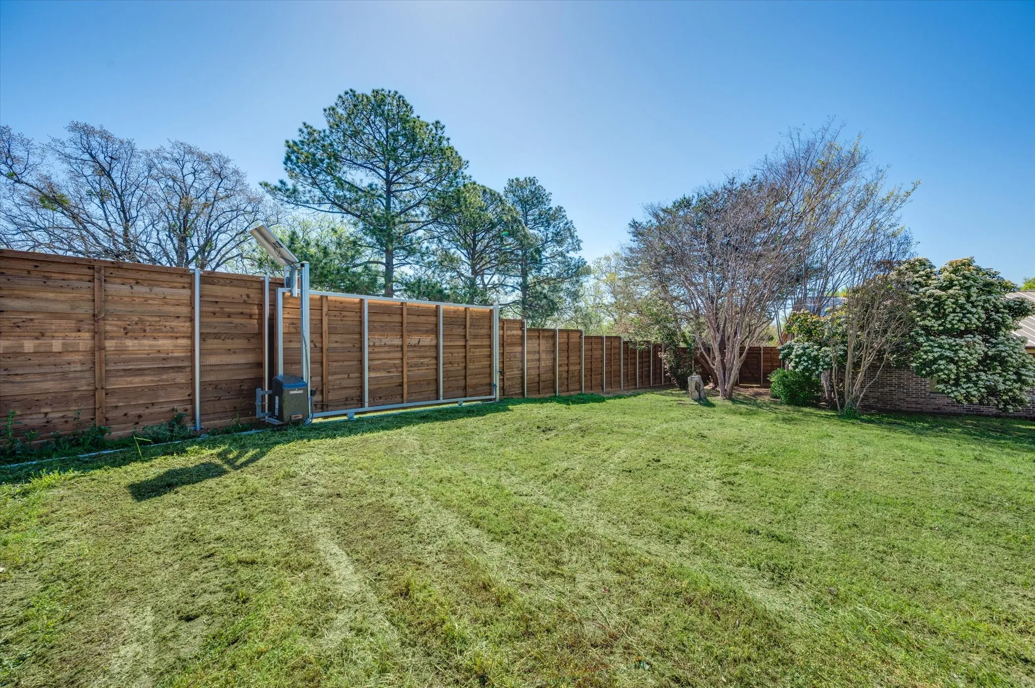 Single Family Residence For Rent in Denton County , 304 Oak Drive, Argyle, Texas 76226, 3 Bedroom, 2 Bathroom, Garage spaces, 1,947 Sqft, built in 1998, mls#21272846, Real Estate Agent in Argyle, Homes For Rent in Denton county, Homes For Rent in Argyle, Realtor in Argyle Texas, Real Estate Brokerage Independent Realty Texas, Luminita Cordes Realtor