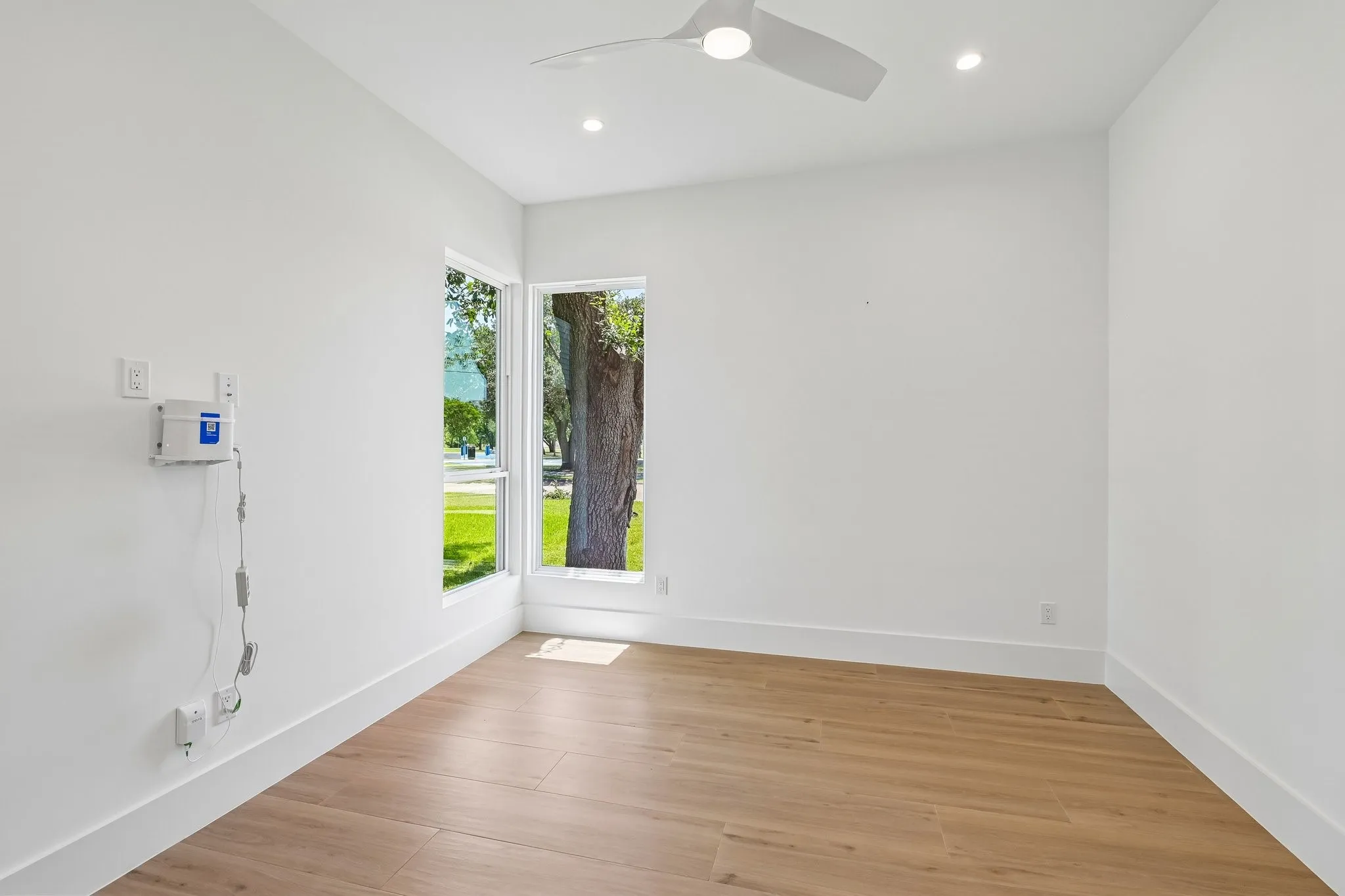 Single Family Residence For Sale in Dallas County , 3941 Adrian Drive, Dallas, Texas 75209, 5 Bedroom, 6 Bathroom, 2 Garage spaces, 4,236 Sqft, built in 2023, mls#21272869, Real Estate Agent in Dallas, Homes For Sale in Dallas county, Homes For Sale in Dallas, Realtor in Dallas Texas, Real Estate Brokerage Independent Realty Texas, Luminita Cordes Realtor