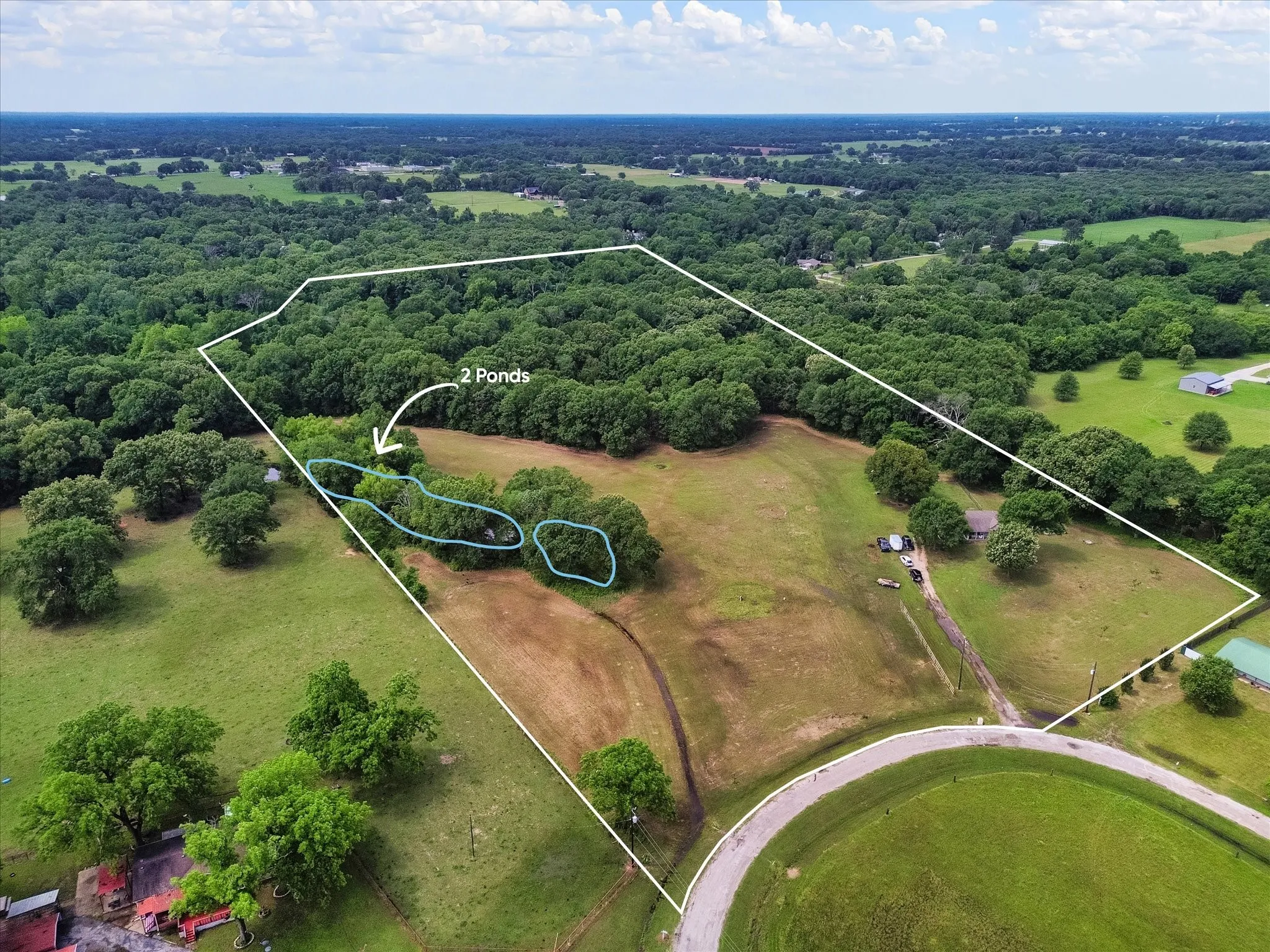 Single Family Residence For Sale in Rains County , 300 Rs County Road 3367, Emory, Texas 75440, 3 Bedrooms, 2 Bathrooms, Garage spaces, 1,626 Sqft, built in 1998, Price $509,995, mls#21272602, Real Estate Agent in Emory, Homes For Sale in Rains county, Homes For Sale in Emory, Realtor in Emory Texas, Real Estate Brokerage Independent Realty Texas, Luminita Cordes Realtor