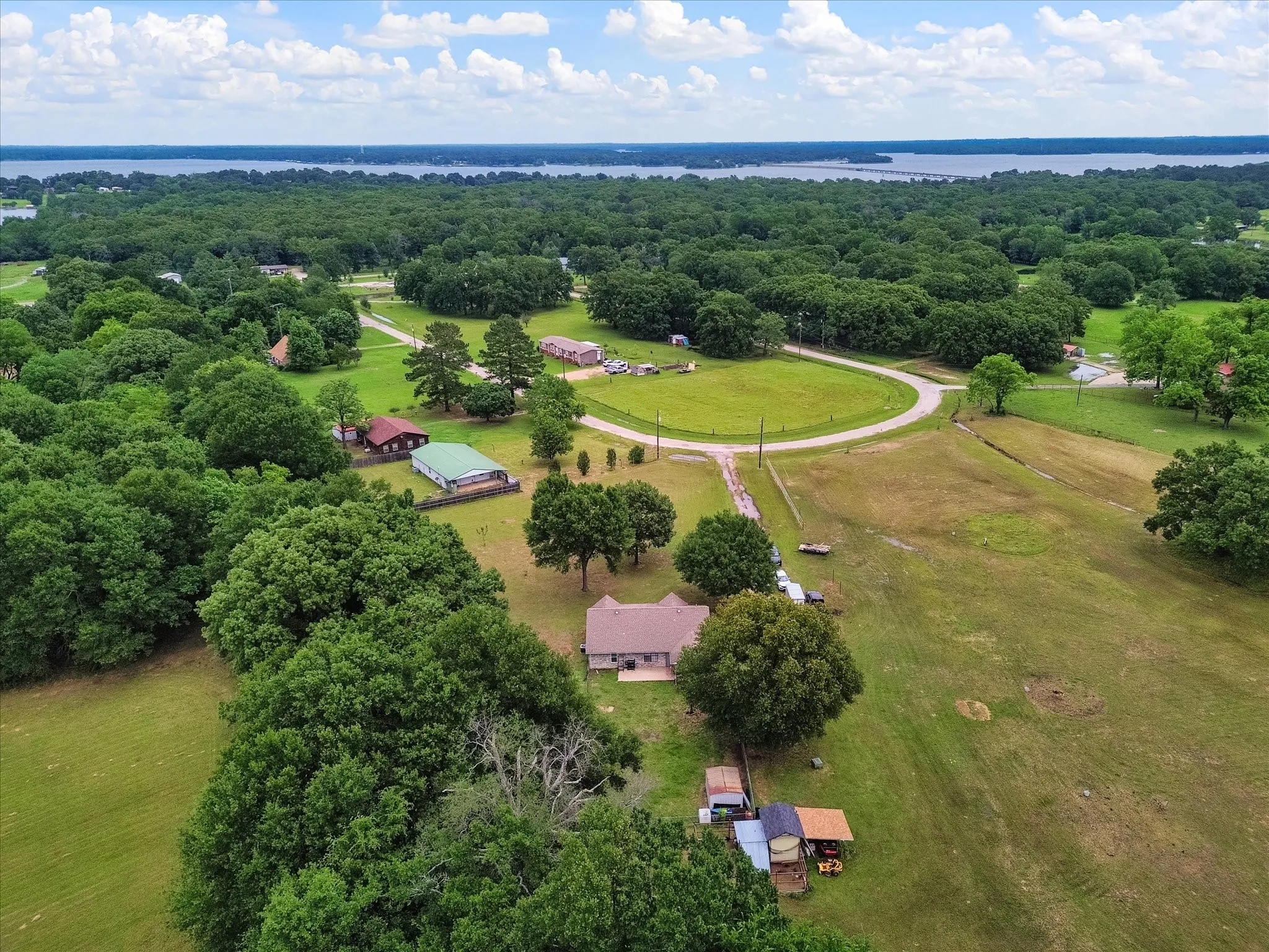 Single Family Residence For Sale in Rains County , 300 Rs County Road 3367, Emory, Texas 75440, 3 Bedrooms, 2 Bathrooms, Garage spaces, 1,626 Sqft, built in 1998, Price $509,995, mls#21272602, Real Estate Agent in Emory, Homes For Sale in Rains county, Homes For Sale in Emory, Realtor in Emory Texas, Real Estate Brokerage Independent Realty Texas, Luminita Cordes Realtor