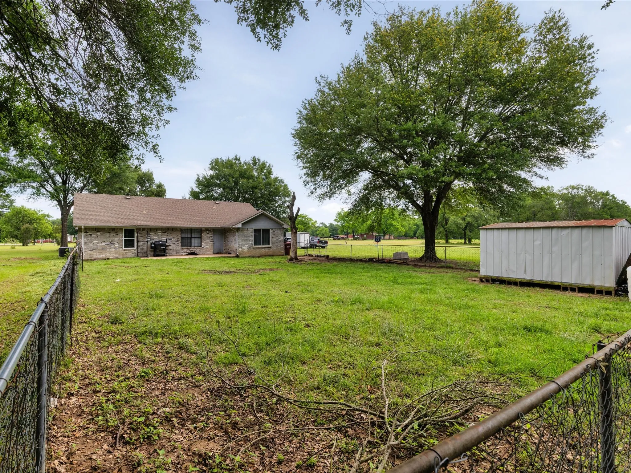 Single Family Residence For Sale in Rains County , 300 Rs County Road 3367, Emory, Texas 75440, 3 Bedrooms, 2 Bathrooms, Garage spaces, 1,626 Sqft, built in 1998, Price $509,995, mls#21272602, Real Estate Agent in Emory, Homes For Sale in Rains county, Homes For Sale in Emory, Realtor in Emory Texas, Real Estate Brokerage Independent Realty Texas, Luminita Cordes Realtor