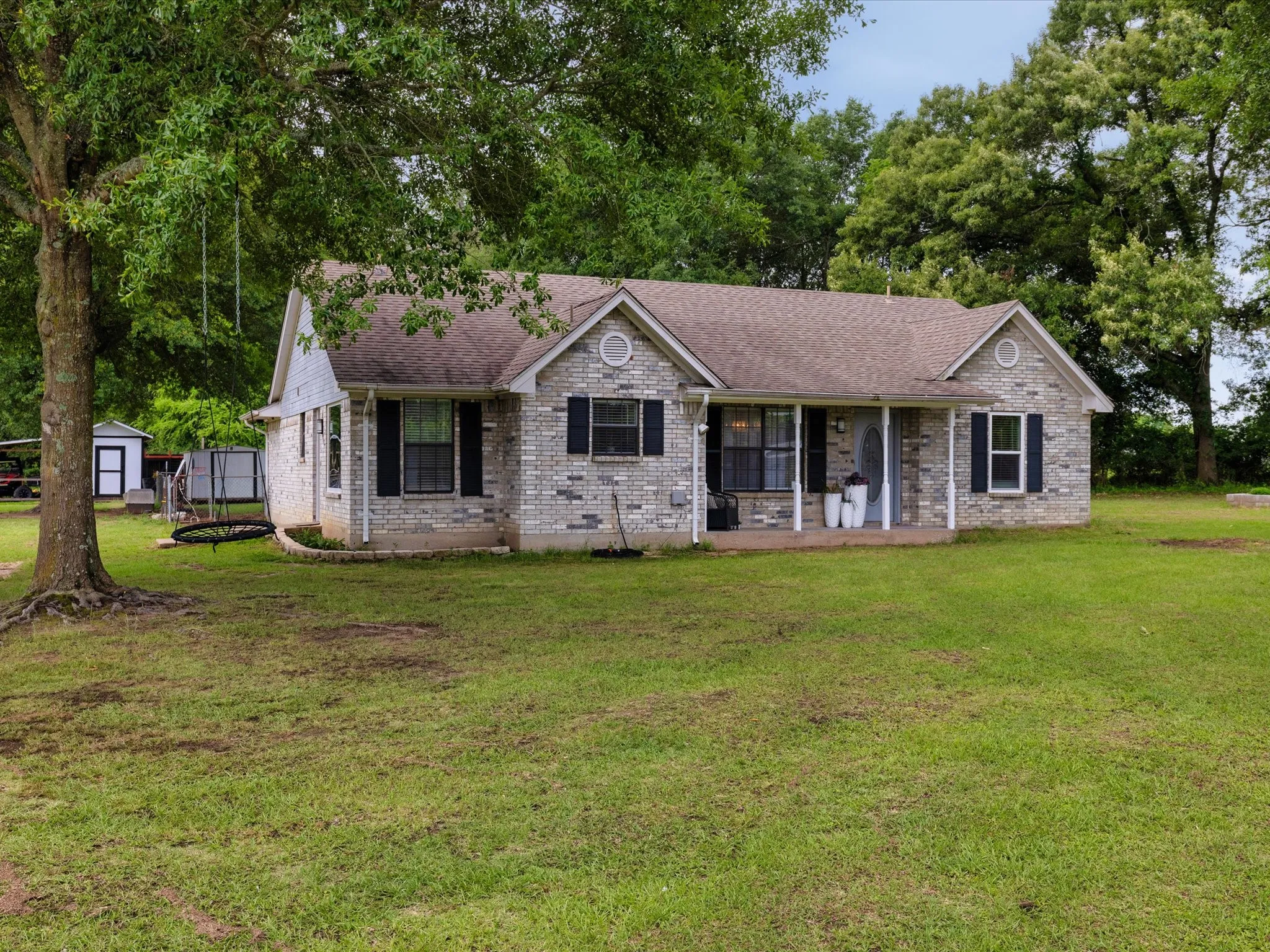 Single Family Residence For Sale in Rains County , 300 Rs County Road 3367, Emory, Texas 75440, 3 Bedrooms, 2 Bathrooms, Garage spaces, 1,626 Sqft, built in 1998, Price $509,995, mls#21272602, Real Estate Agent in Emory, Homes For Sale in Rains county, Homes For Sale in Emory, Realtor in Emory Texas, Real Estate Brokerage Independent Realty Texas, Luminita Cordes Realtor