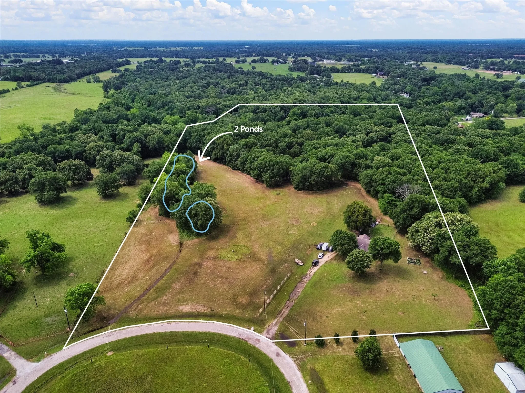 Single Family Residence For Sale in Rains County , 300 Rs County Road 3367, Emory, Texas 75440, 3 Bedrooms, 2 Bathrooms, Garage spaces, 1,626 Sqft, built in 1998, Price $509,995, mls#21272602, Real Estate Agent in Emory, Homes For Sale in Rains county, Homes For Sale in Emory, Realtor in Emory Texas, Real Estate Brokerage Independent Realty Texas, Luminita Cordes Realtor