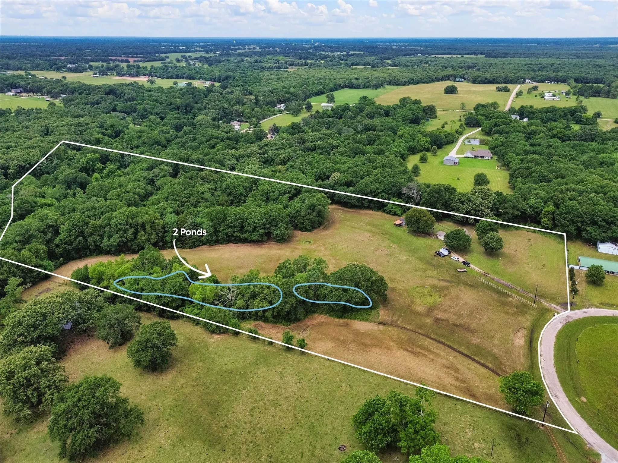 Single Family Residence For Sale in Rains County , 300 Rs County Road 3367, Emory, Texas 75440, 3 Bedrooms, 2 Bathrooms, Garage spaces, 1,626 Sqft, built in 1998, Price $509,995, mls#21272602, Real Estate Agent in Emory, Homes For Sale in Rains county, Homes For Sale in Emory, Realtor in Emory Texas, Real Estate Brokerage Independent Realty Texas, Luminita Cordes Realtor