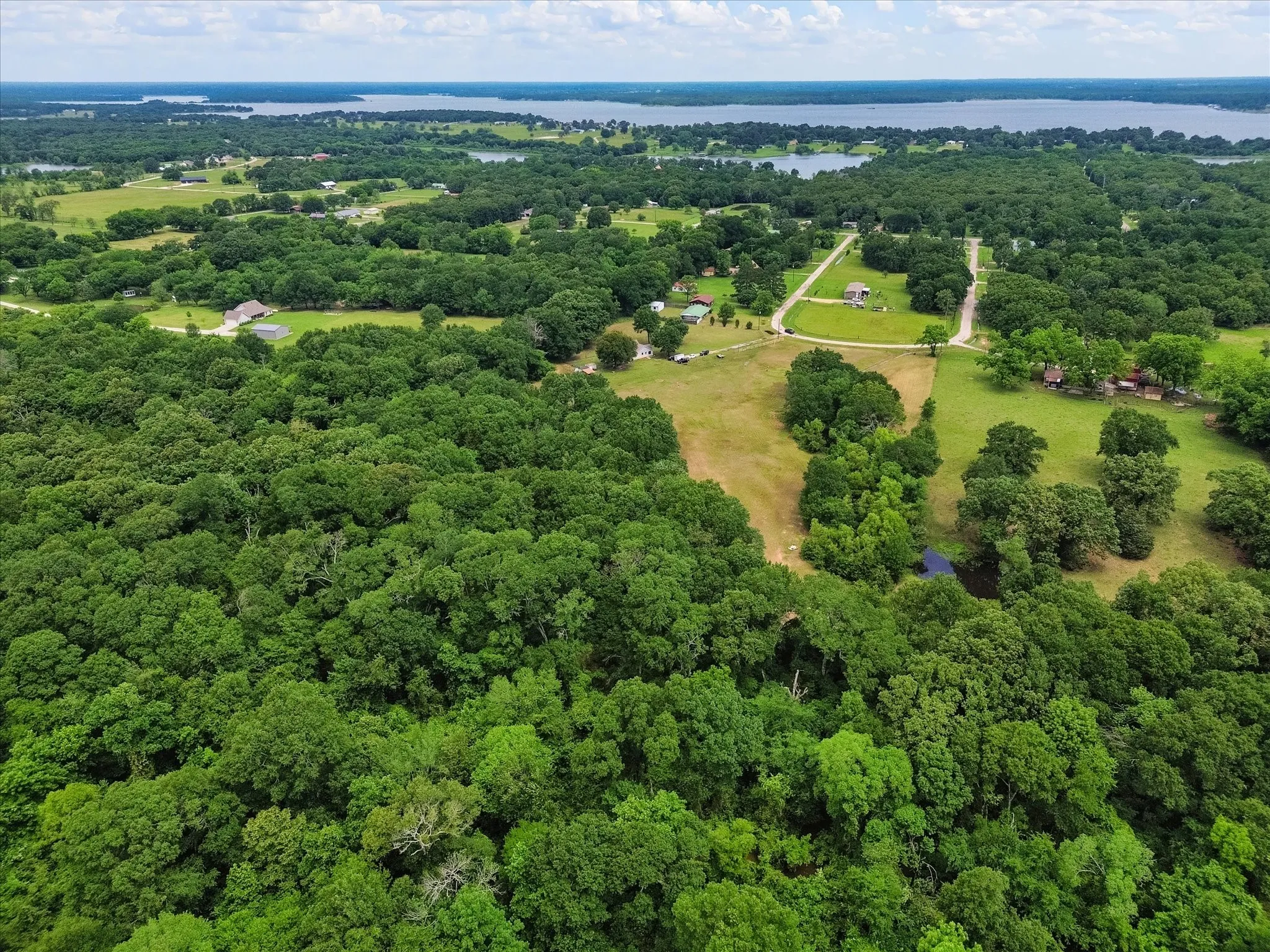 Single Family Residence For Sale in Rains County , 300 Rs County Road 3367, Emory, Texas 75440, 3 Bedrooms, 2 Bathrooms, Garage spaces, 1,626 Sqft, built in 1998, Price $509,995, mls#21272602, Real Estate Agent in Emory, Homes For Sale in Rains county, Homes For Sale in Emory, Realtor in Emory Texas, Real Estate Brokerage Independent Realty Texas, Luminita Cordes Realtor