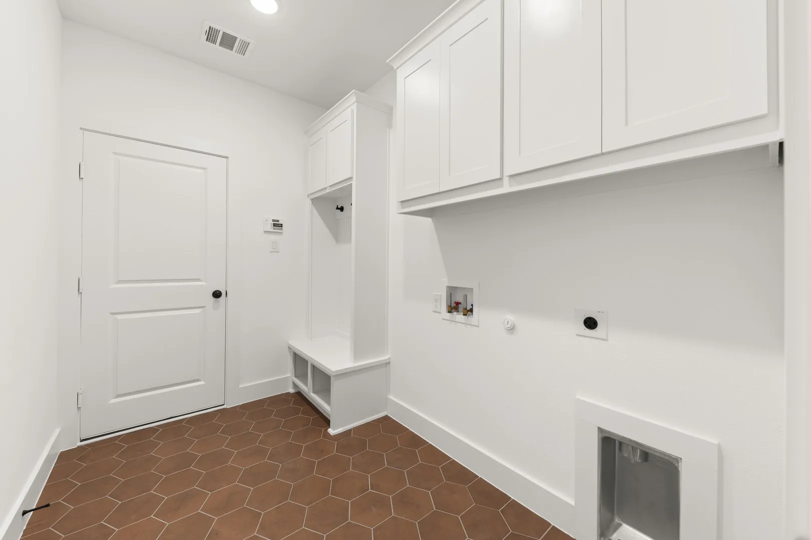 21. 12808 Cedar Ridge - Utility