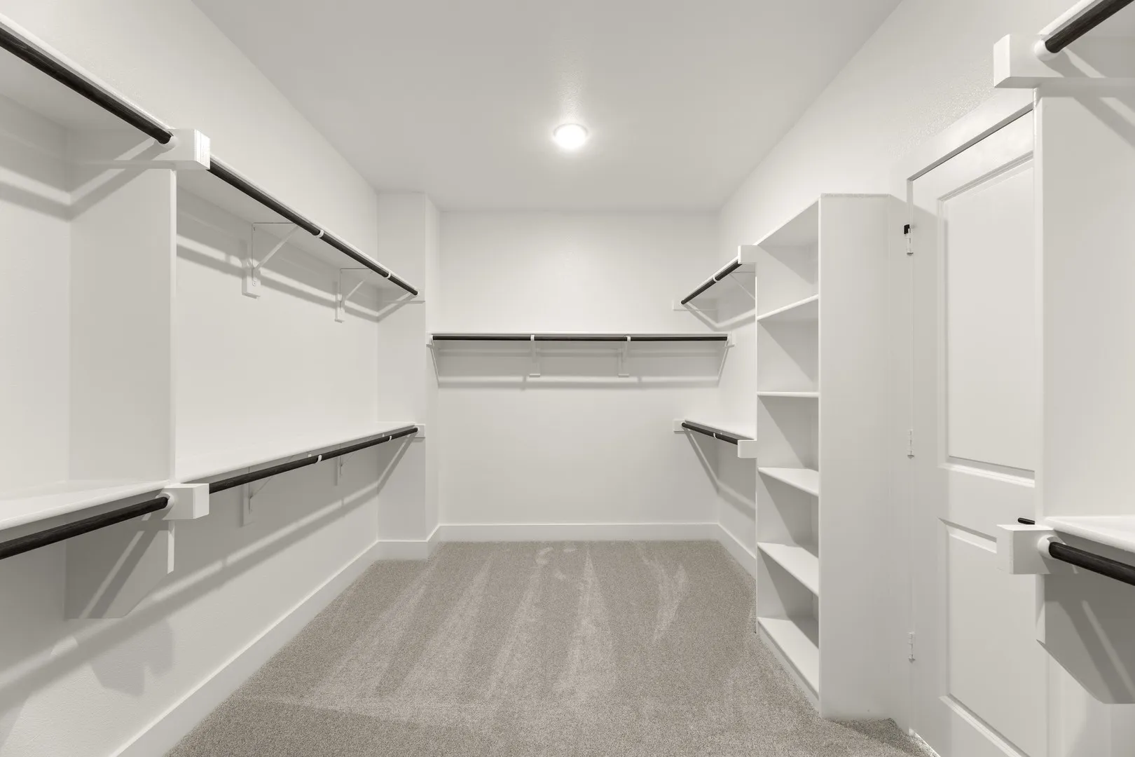 20. 12808 Cedar Ridge - Closet