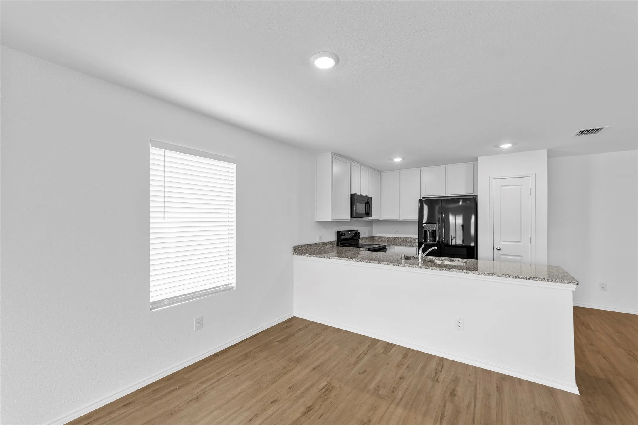 Single Family Residence For Rent in Collin County , 5835 Rock Maple Drive, Princeton, Texas 75407, 3 Bedrooms, 2 Bathrooms, 2 Garage spaces, 1,479 Sqft, built in 2024, Price $1,790, mls#21272507, Real Estate Agent in Princeton, Homes For Rent in Collin county, Homes For Rent in Princeton, Realtor in Princeton Texas, Real Estate Brokerage Independent Realty Texas, Luminita Cordes Realtor