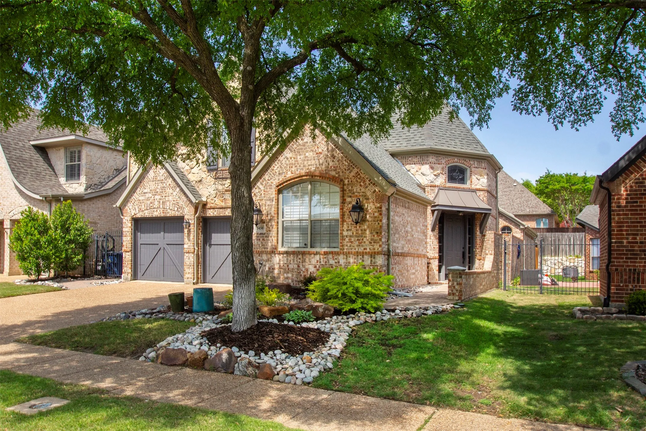 Single Family Residence For Sale in Collin County , 5450 Travis Drive, Frisco, Texas 75034, 3 Bedroom, 3 Bathroom, 2 Garage spaces, 2,987 Sqft, built in 1999, mls#21215690, Real Estate Agent in Frisco, Homes For Sale in Collin county, Homes For Sale in Frisco, Realtor in Frisco Texas, Real Estate Brokerage Independent Realty Texas, Luminita Cordes Realtor