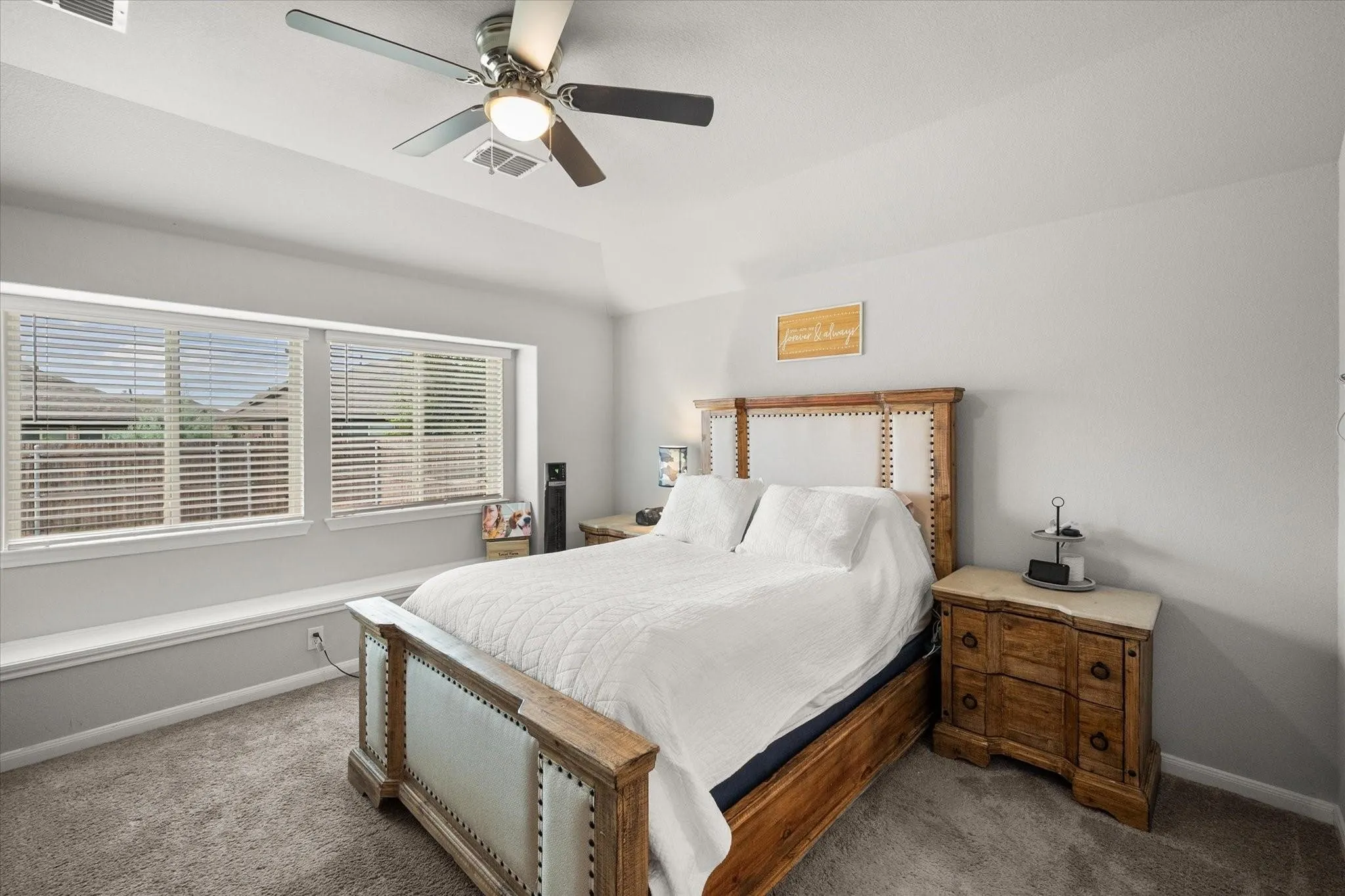 Single Family Residence For Sale in Johnson County , 1100 Nighthawk Trail, Alvarado, Texas 76009, 3 Bedrooms, 2 Bathrooms, 2 Garage spaces, 1,695 Sqft, built in 2021, Price $285,000, mls#21272881, Real Estate Agent in Alvarado, Homes For Sale in Johnson county, Homes For Sale in Alvarado, Realtor in Alvarado Texas, Real Estate Brokerage Independent Realty Texas, Luminita Cordes Realtor