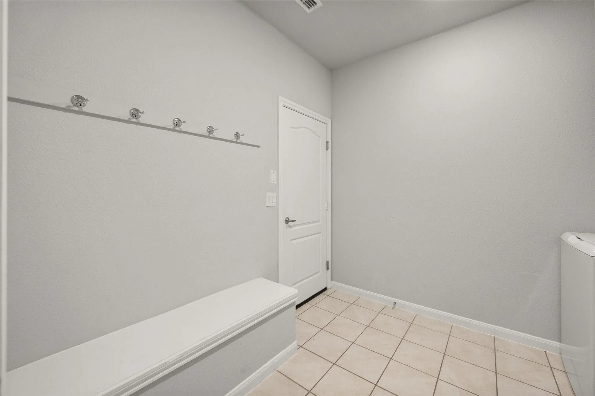 Single Family Residence For Sale in Johnson County , 1100 Nighthawk Trail, Alvarado, Texas 76009, 3 Bedrooms, 2 Bathrooms, 2 Garage spaces, 1,695 Sqft, built in 2021, Price $285,000, mls#21272881, Real Estate Agent in Alvarado, Homes For Sale in Johnson county, Homes For Sale in Alvarado, Realtor in Alvarado Texas, Real Estate Brokerage Independent Realty Texas, Luminita Cordes Realtor