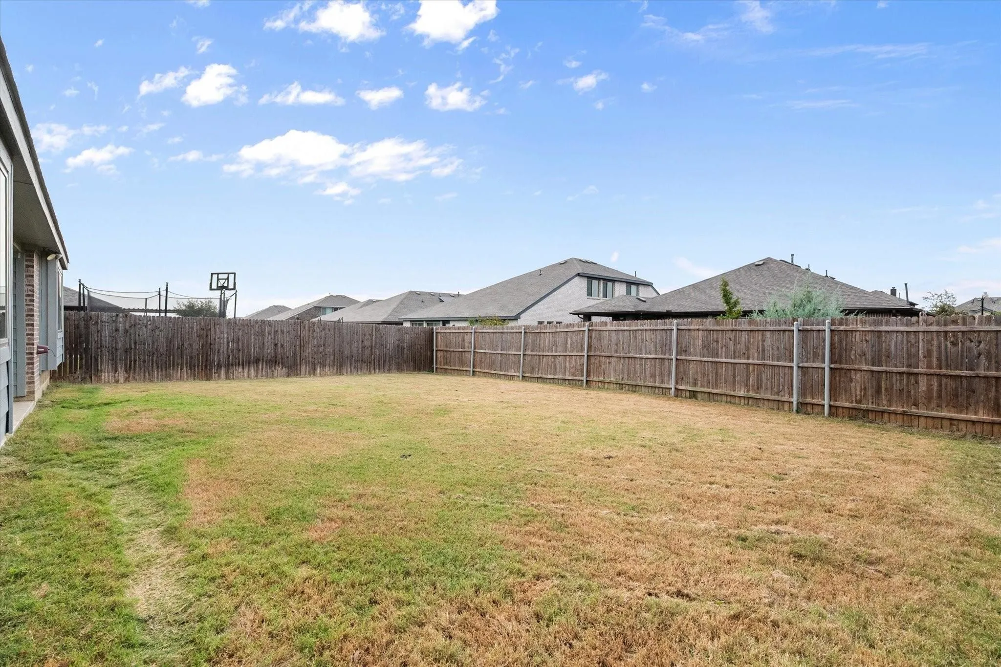 Single Family Residence For Sale in Johnson County , 1100 Nighthawk Trail, Alvarado, Texas 76009, 3 Bedrooms, 2 Bathrooms, 2 Garage spaces, 1,695 Sqft, built in 2021, Price $285,000, mls#21272881, Real Estate Agent in Alvarado, Homes For Sale in Johnson county, Homes For Sale in Alvarado, Realtor in Alvarado Texas, Real Estate Brokerage Independent Realty Texas, Luminita Cordes Realtor