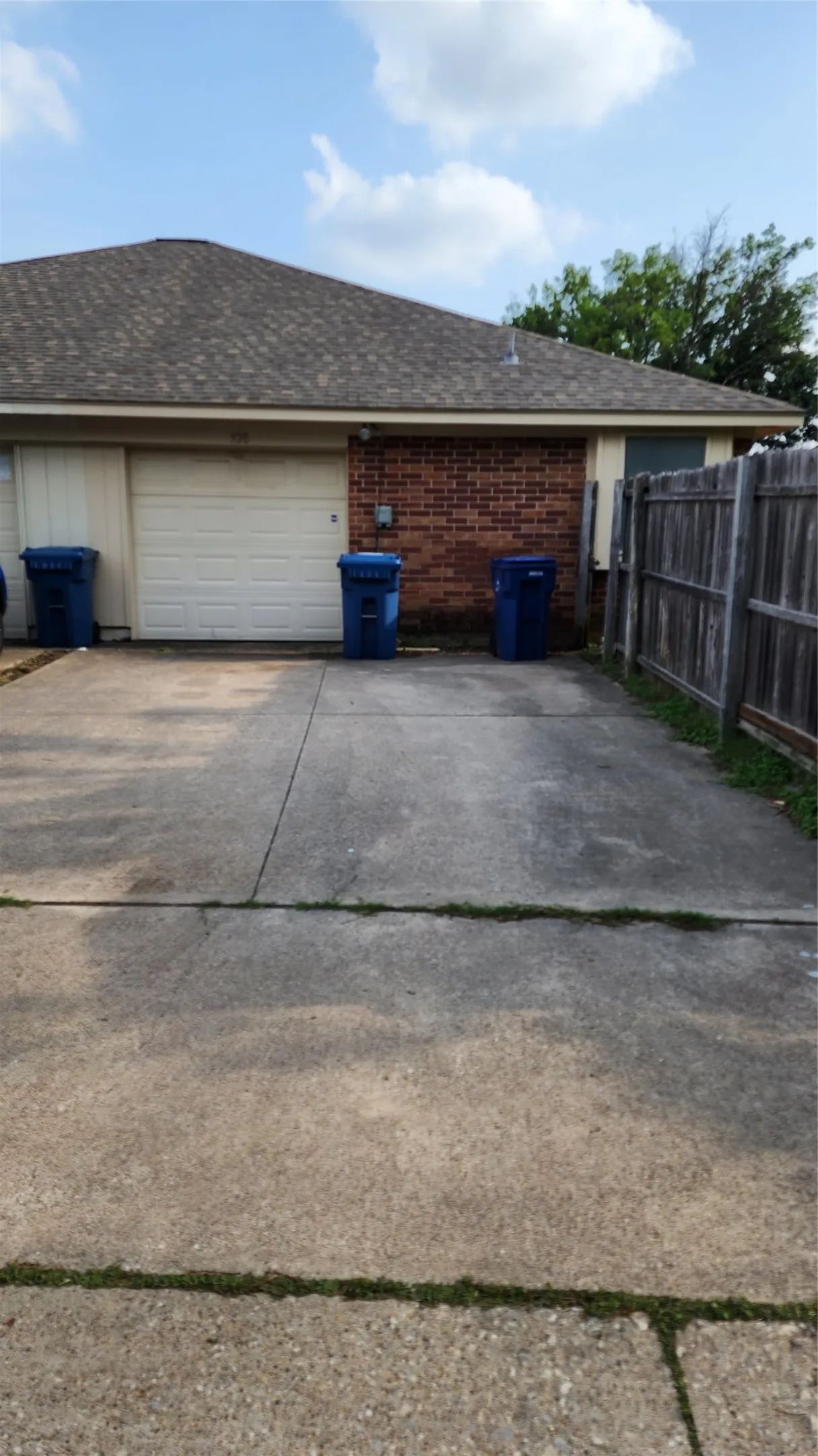 Single Family Residence For Rent in Dallas County , 520 Kirkland Drive, Coppell, Texas 75019, 2 Bedroom, 2 Bathroom, 1 Garage spaces, 1,201 Sqft, built in 1984, mls#21272946, Real Estate Agent in Coppell, Homes For Rent in Dallas county, Homes For Rent in Coppell, Realtor in Coppell Texas, Real Estate Brokerage Independent Realty Texas, Luminita Cordes Realtor