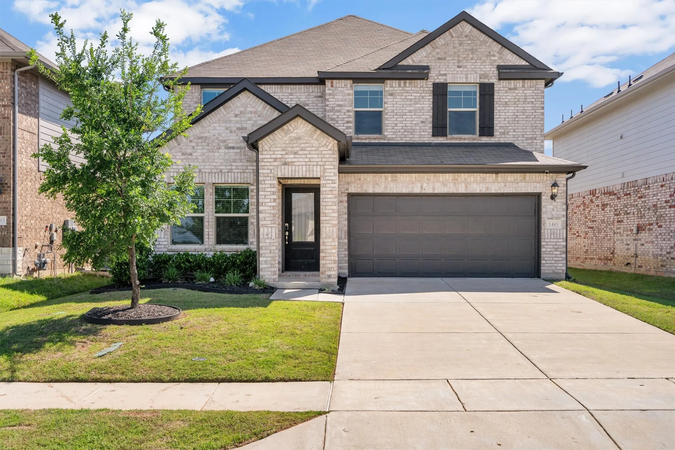 Single Family Residence For Sale in Kaufman County , 1405 Rolling Fox Drive, Forney, Texas 75126, 4 Bedroom, 3 Bathroom, 2 Garage spaces, 2,912 Sqft, built in 2022, mls#21272170, Real Estate Agent in Forney, Homes For Sale in Kaufman county, Homes For Sale in Forney, Realtor in Forney Texas, Real Estate Brokerage Independent Realty Texas, Luminita Cordes Realtor