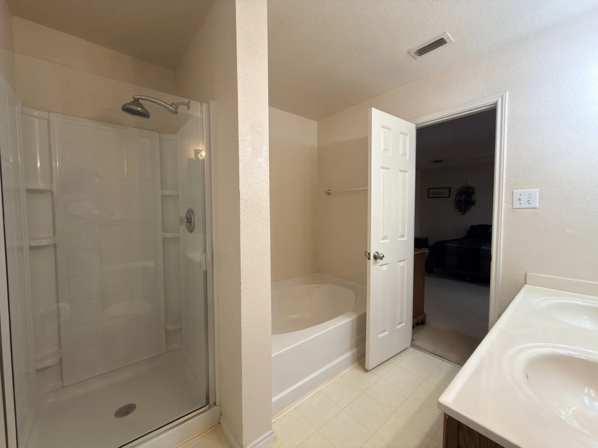 Single Family Residence For Sale in Rockwall County , 1201 Cyprus Drive, Royse City, Texas 75189, 3 Bedroom, 2 Bathroom, 2 Garage spaces, 1,869 Sqft, built in 2006, mls#21272968, Real Estate Agent in Royse City, Homes For Sale in Rockwall county, Homes For Sale in Royse City, Realtor in Royse City Texas, Real Estate Brokerage Independent Realty Texas, Luminita Cordes Realtor
