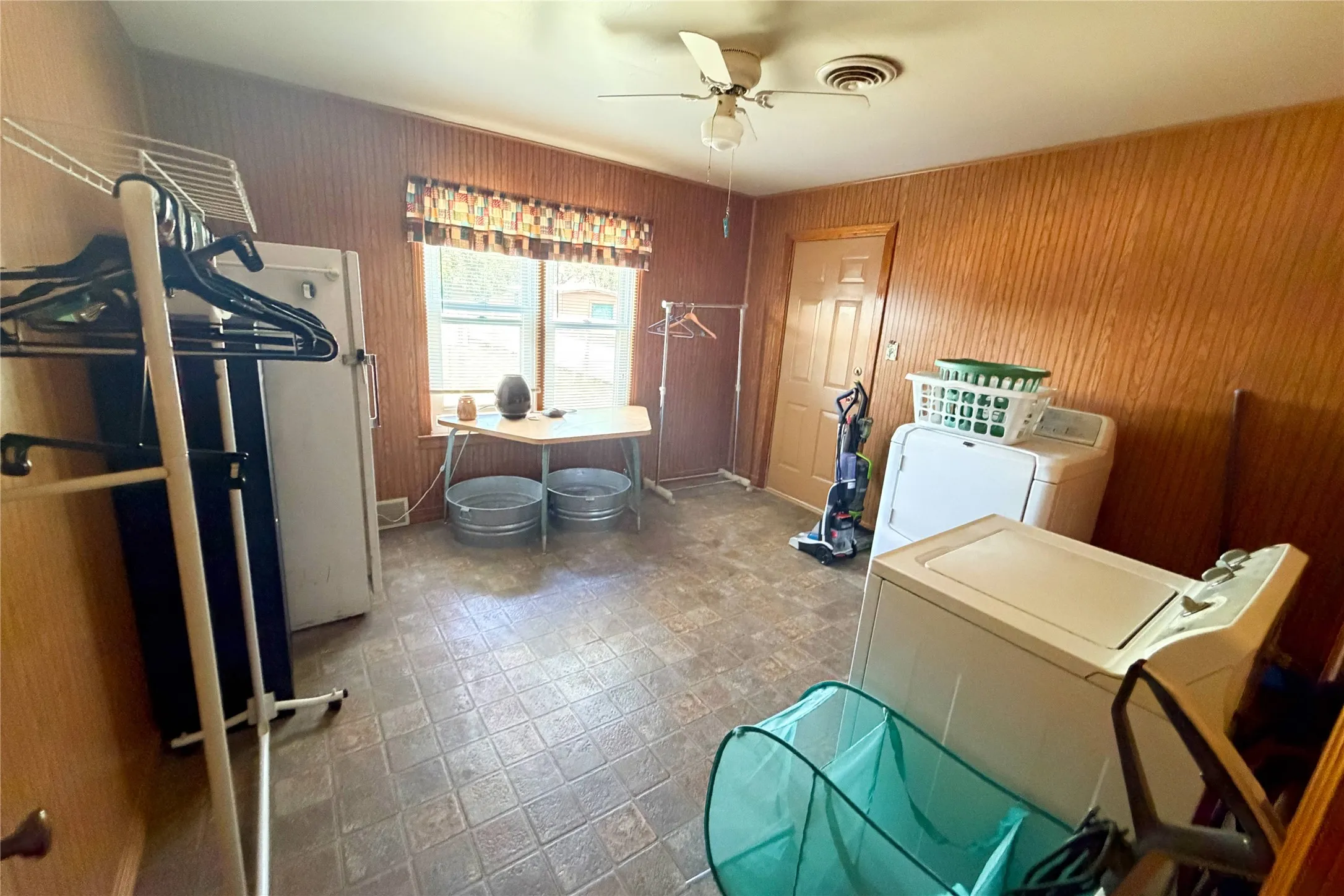 Single Family Residence For Sale in Cottle County , 1606 Richards Street, Paducah, Texas 79248, 2 Bedroom, 2 Bathroom, Garage spaces, 1,666 Sqft, built in 1900, mls#21272967, Real Estate Agent in Paducah, Homes For Sale in Cottle county, Homes For Sale in Paducah, Realtor in Paducah Texas, Real Estate Brokerage Independent Realty Texas, Luminita Cordes Realtor