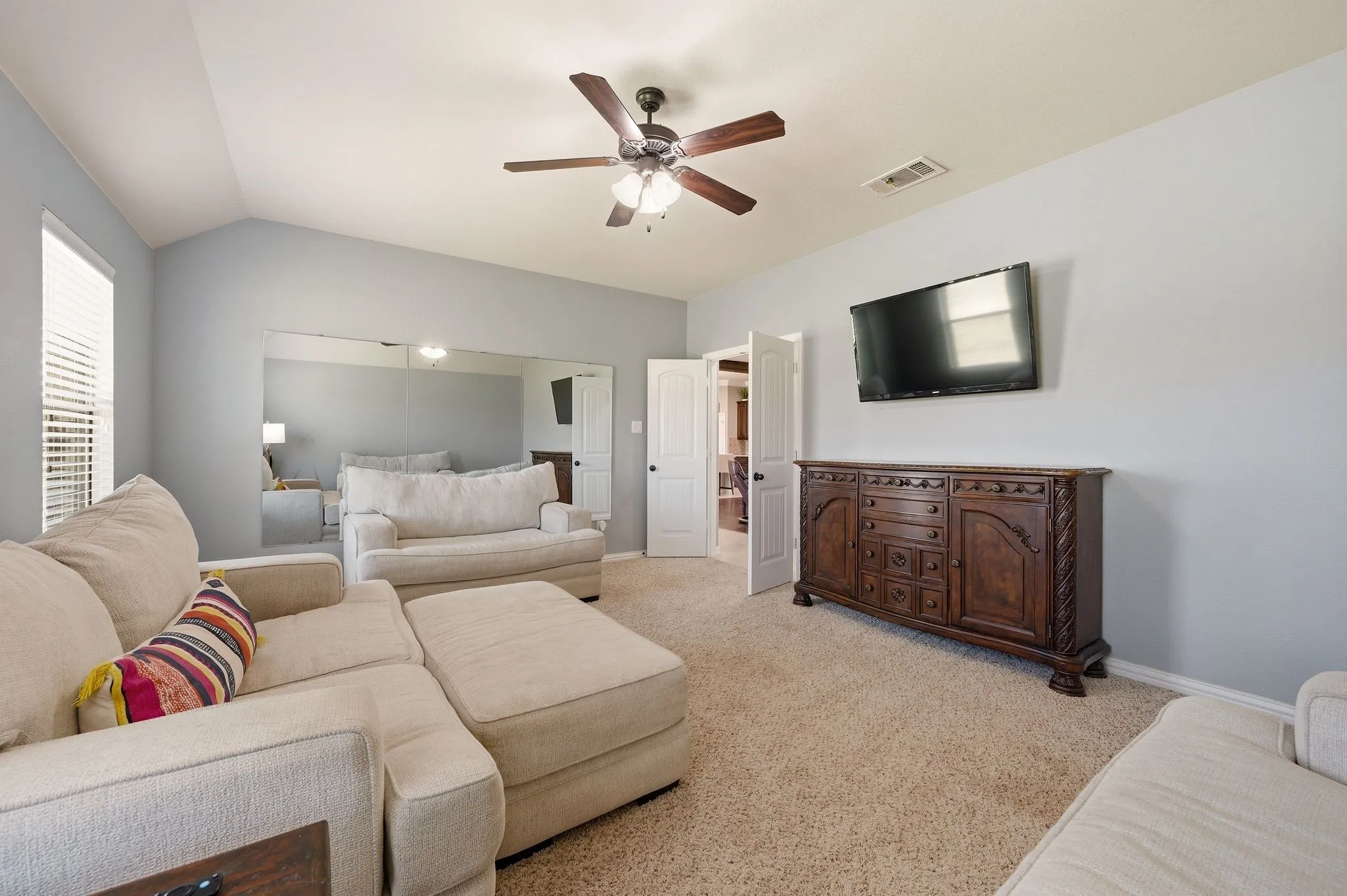 Single Family Residence For Sale in Wise County , 140 Heather Lane, Decatur, Texas 76234, 4 Bedroom, 3 Bathroom, 3 Garage spaces, 2,816 Sqft, built in 2017, mls#21253297, Real Estate Agent in Decatur, Homes For Sale in Wise county, Homes For Sale in Decatur, Realtor in Decatur Texas, Real Estate Brokerage Independent Realty Texas, Luminita Cordes Realtor