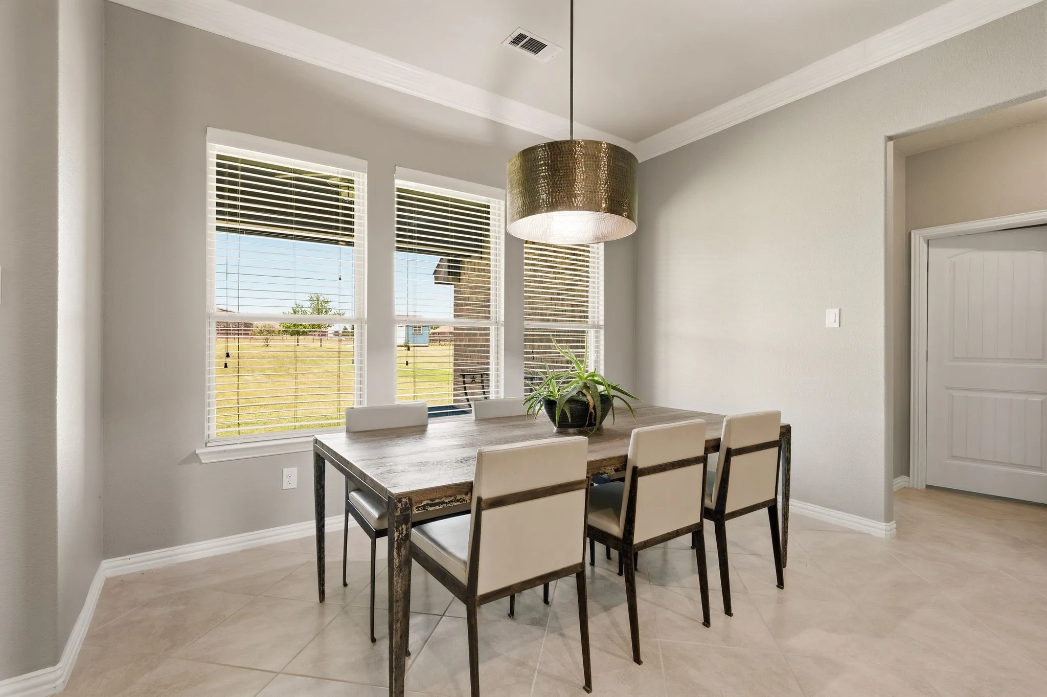 Single Family Residence For Sale in Wise County , 140 Heather Lane, Decatur, Texas 76234, 4 Bedroom, 3 Bathroom, 3 Garage spaces, 2,816 Sqft, built in 2017, mls#21253297, Real Estate Agent in Decatur, Homes For Sale in Wise county, Homes For Sale in Decatur, Realtor in Decatur Texas, Real Estate Brokerage Independent Realty Texas, Luminita Cordes Realtor