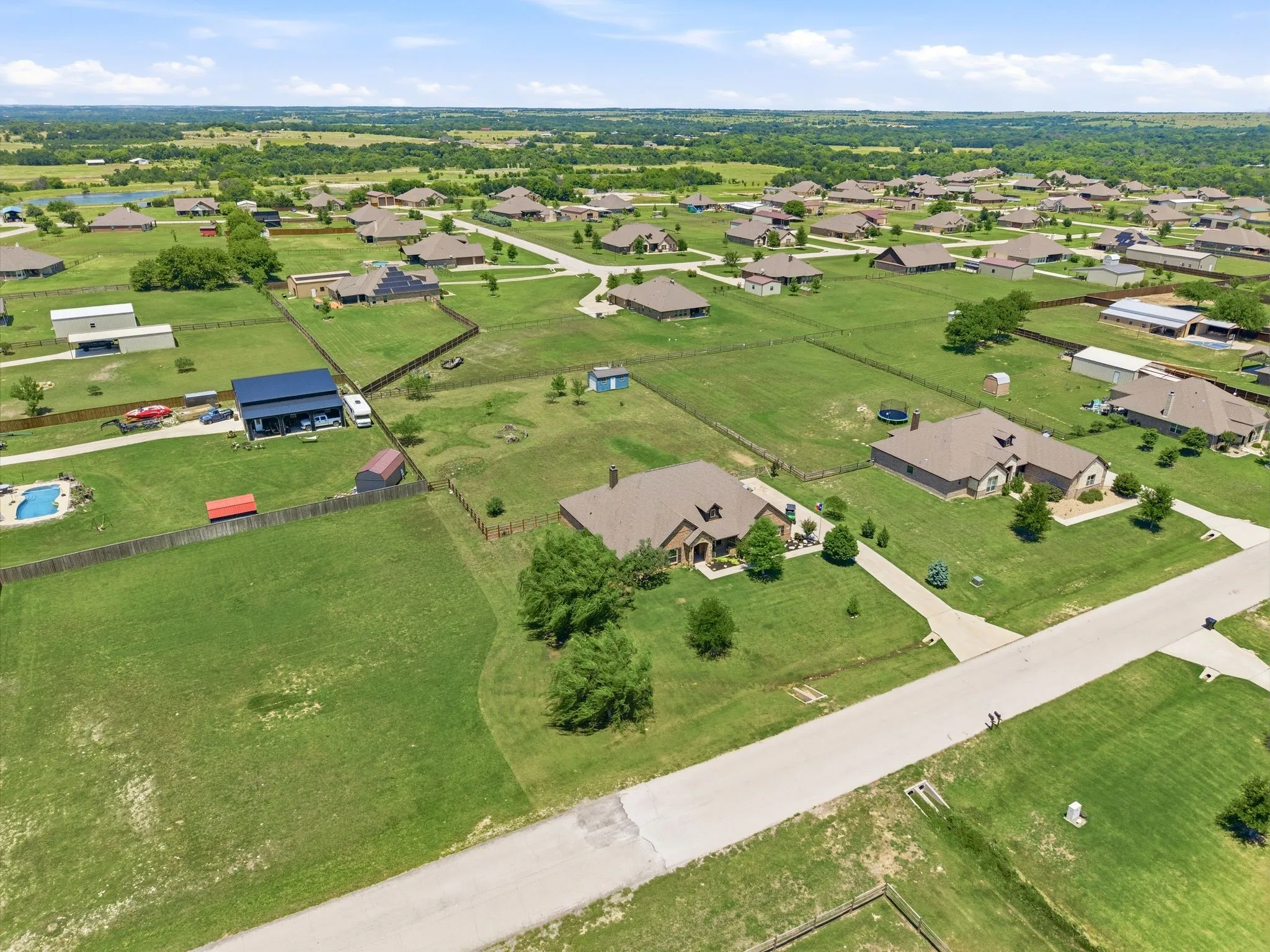 Single Family Residence For Sale in Wise County , 140 Heather Lane, Decatur, Texas 76234, 4 Bedroom, 3 Bathroom, 3 Garage spaces, 2,816 Sqft, built in 2017, mls#21253297, Real Estate Agent in Decatur, Homes For Sale in Wise county, Homes For Sale in Decatur, Realtor in Decatur Texas, Real Estate Brokerage Independent Realty Texas, Luminita Cordes Realtor