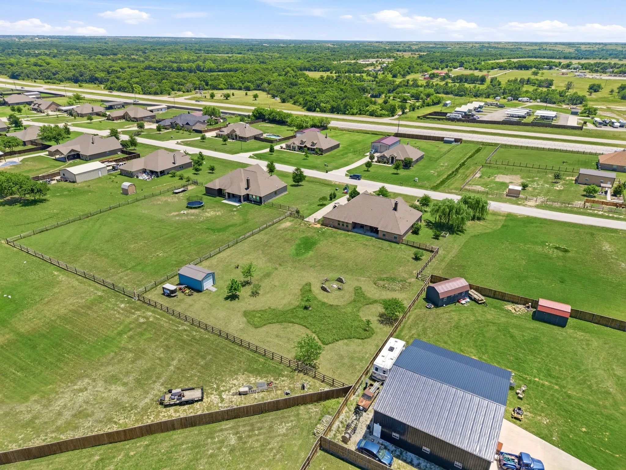 Single Family Residence For Sale in Wise County , 140 Heather Lane, Decatur, Texas 76234, 4 Bedroom, 3 Bathroom, 3 Garage spaces, 2,816 Sqft, built in 2017, mls#21253297, Real Estate Agent in Decatur, Homes For Sale in Wise county, Homes For Sale in Decatur, Realtor in Decatur Texas, Real Estate Brokerage Independent Realty Texas, Luminita Cordes Realtor