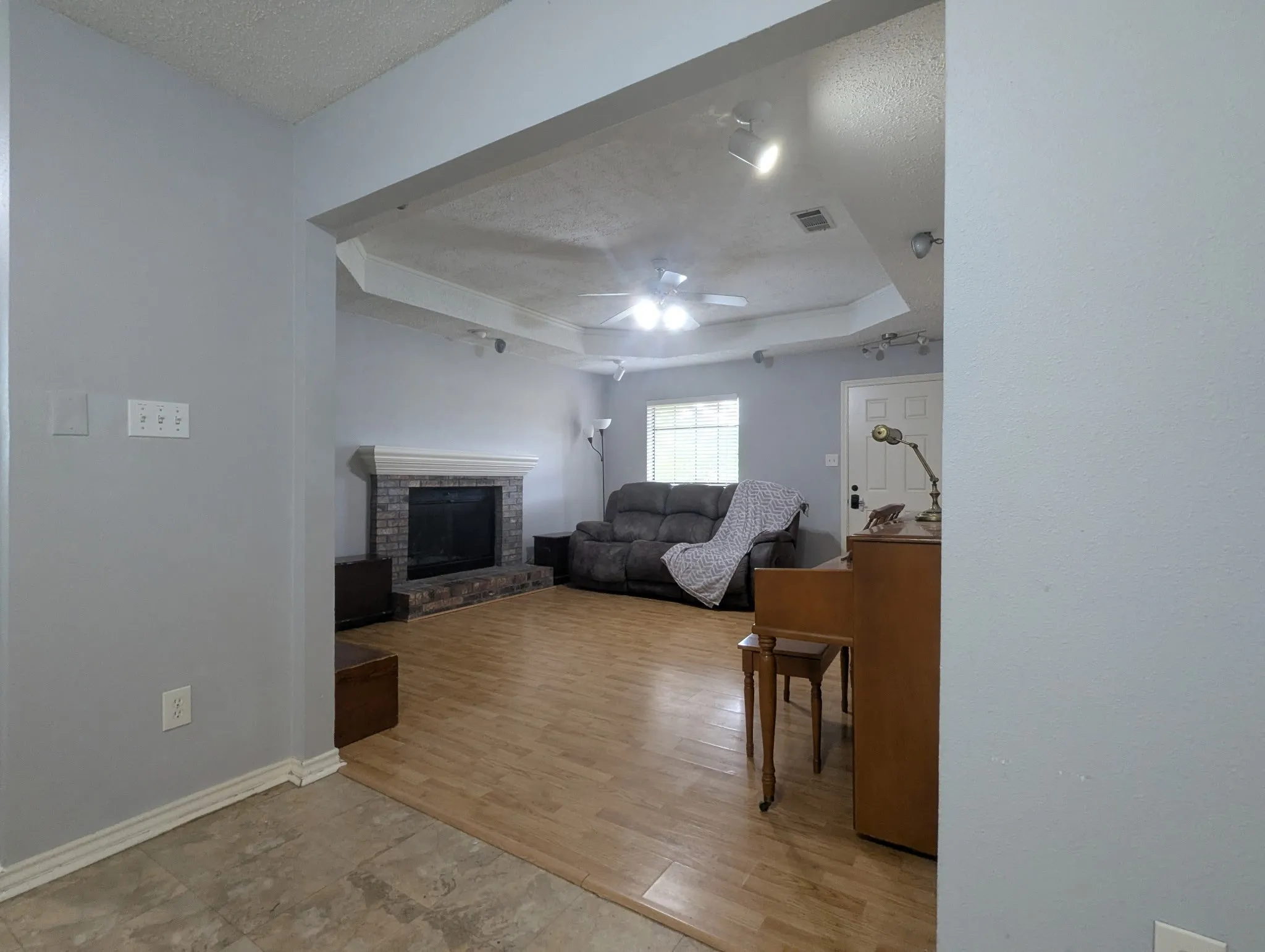 Single Family Residence For Sale in Dallas County , 3818 Missouri Street, Sachse, Texas 75048, 3 Bedroom, 2 Bathroom, 2 Garage spaces, 1,239 Sqft, built in 1985, mls#21272999, Real Estate Agent in Sachse, Homes For Sale in Dallas county, Homes For Sale in Sachse, Realtor in Sachse Texas, Real Estate Brokerage Independent Realty Texas, Luminita Cordes Realtor