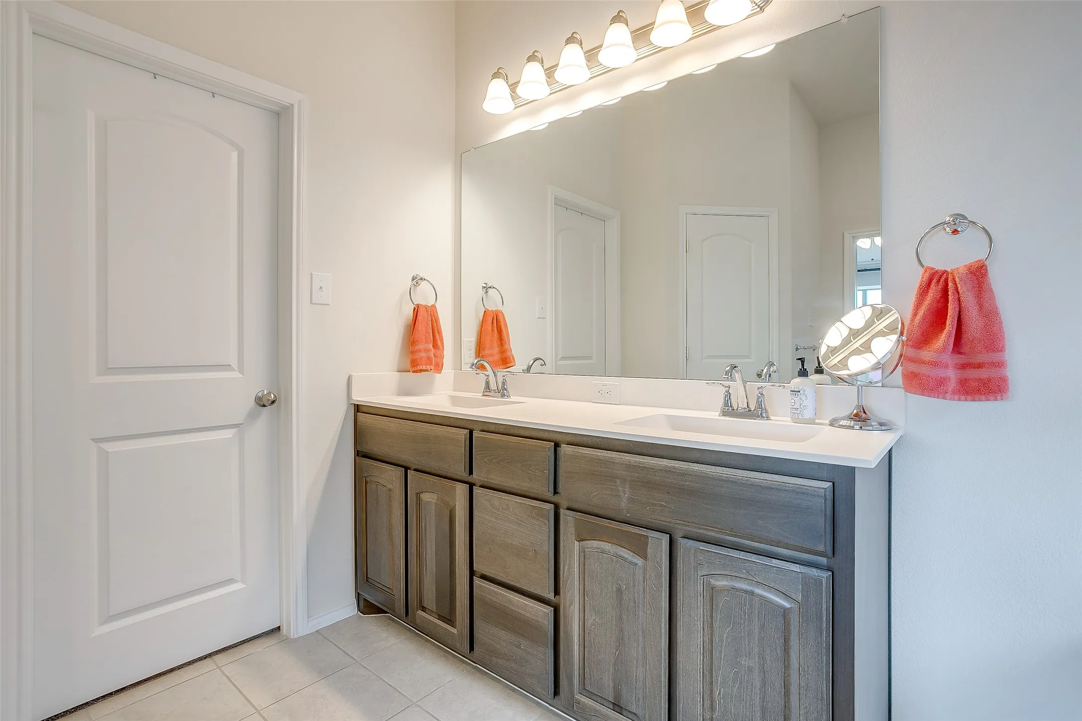 Single Family Residence For Sale in Johnson County , 907 Beverly Drive, Cleburne, Texas 76033, 3 Bedrooms, 2 Bathrooms, 2 Garage spaces, 1,989 Sqft, built in 2024, Price $335,000, mls#21267468, Real Estate Agent in Cleburne, Homes For Sale in Johnson county, Homes For Sale in Cleburne, Realtor in Cleburne Texas, Real Estate Brokerage Independent Realty Texas, Luminita Cordes Realtor